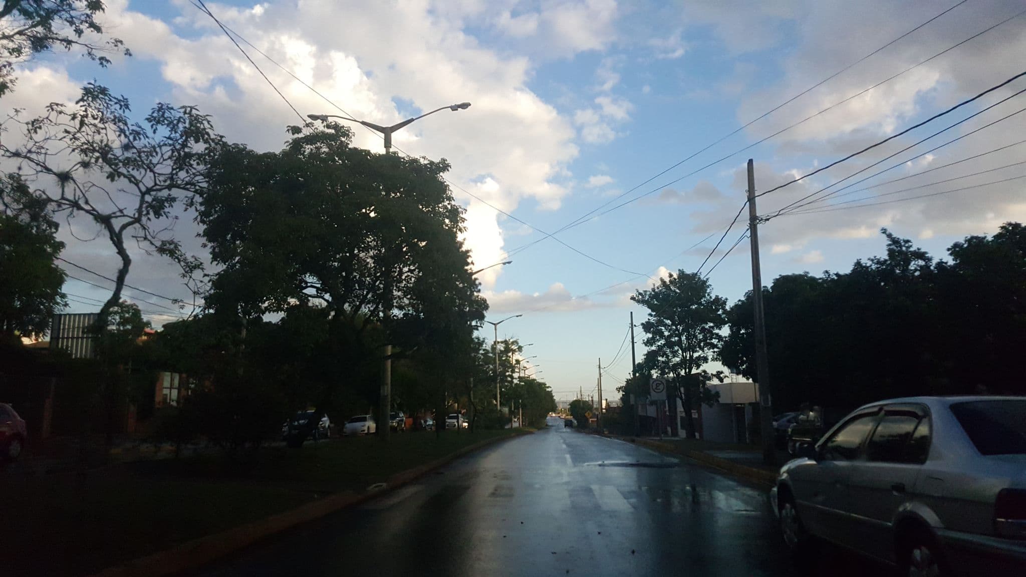 Street view near Milord Hotel Boutique + Restaurant, Encarnación — © diegokrein (CC BY-SA · Mapillary)