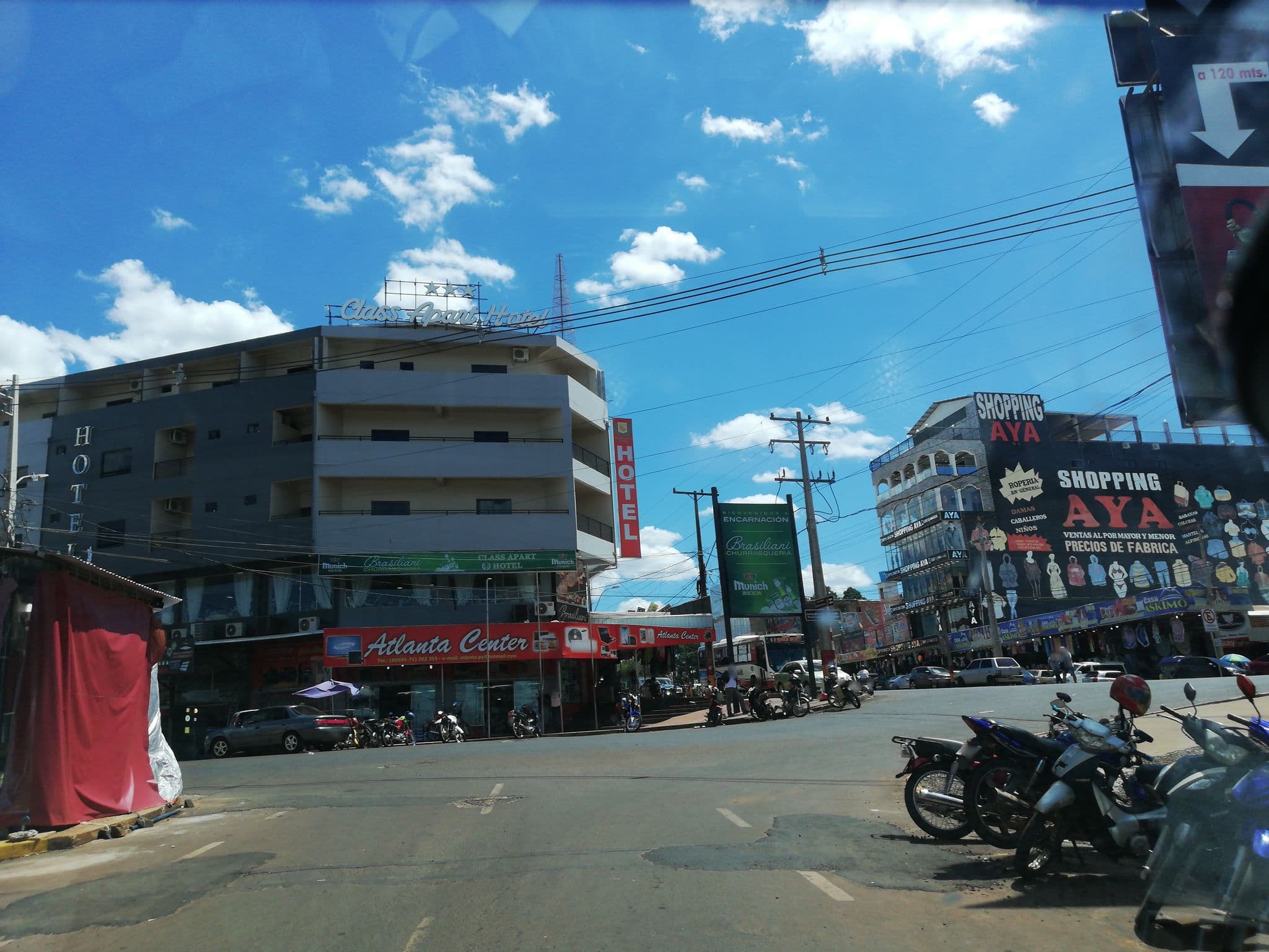 Street view near Class Apart Hotel, Encarnación — © carlosbrys (CC BY-SA · Mapillary)