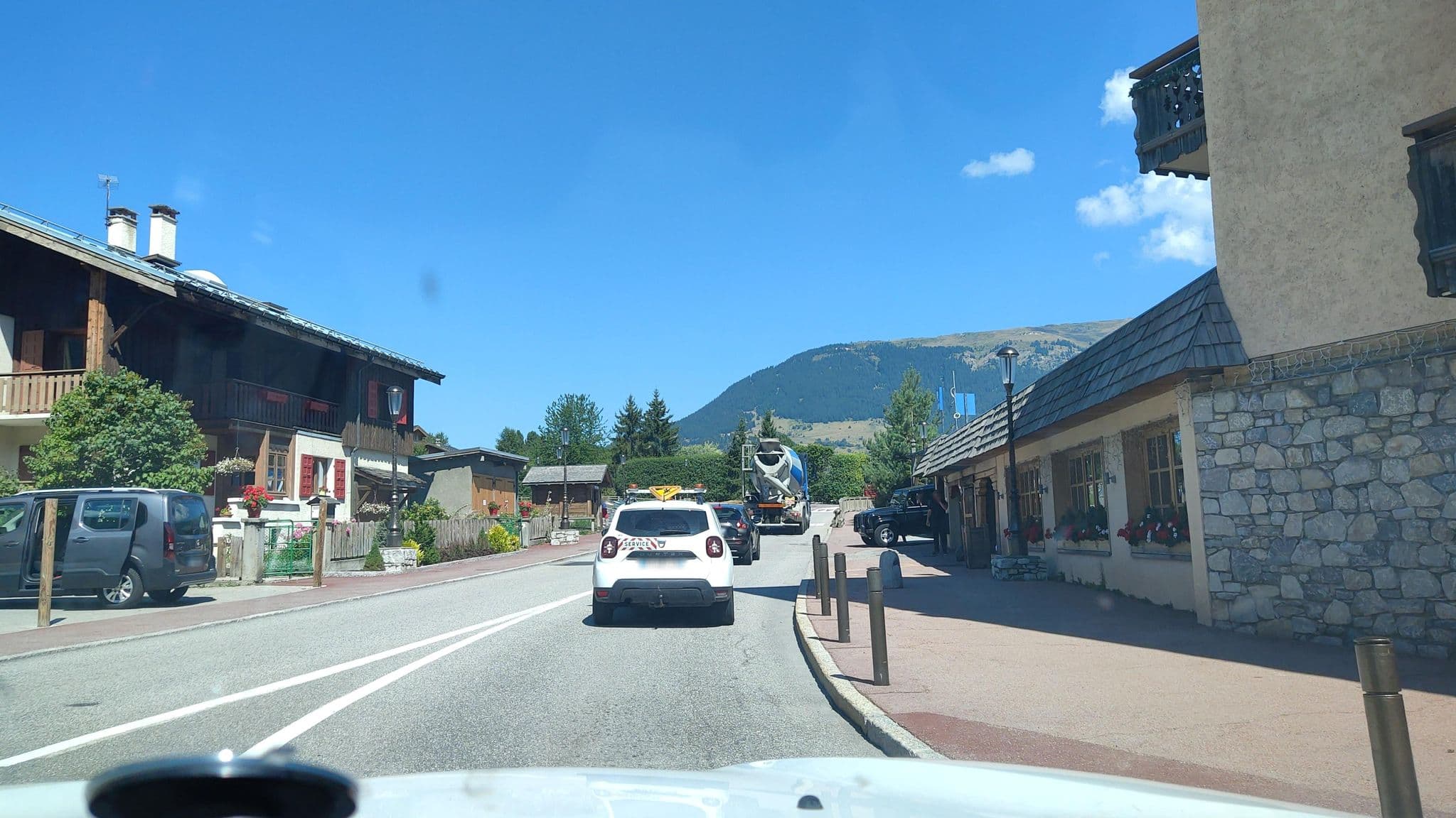 Street view near Les Peupliers, Saint-Bon-Tarentaise — © MatthieuF4FNE (CC BY-SA · Mapillary)