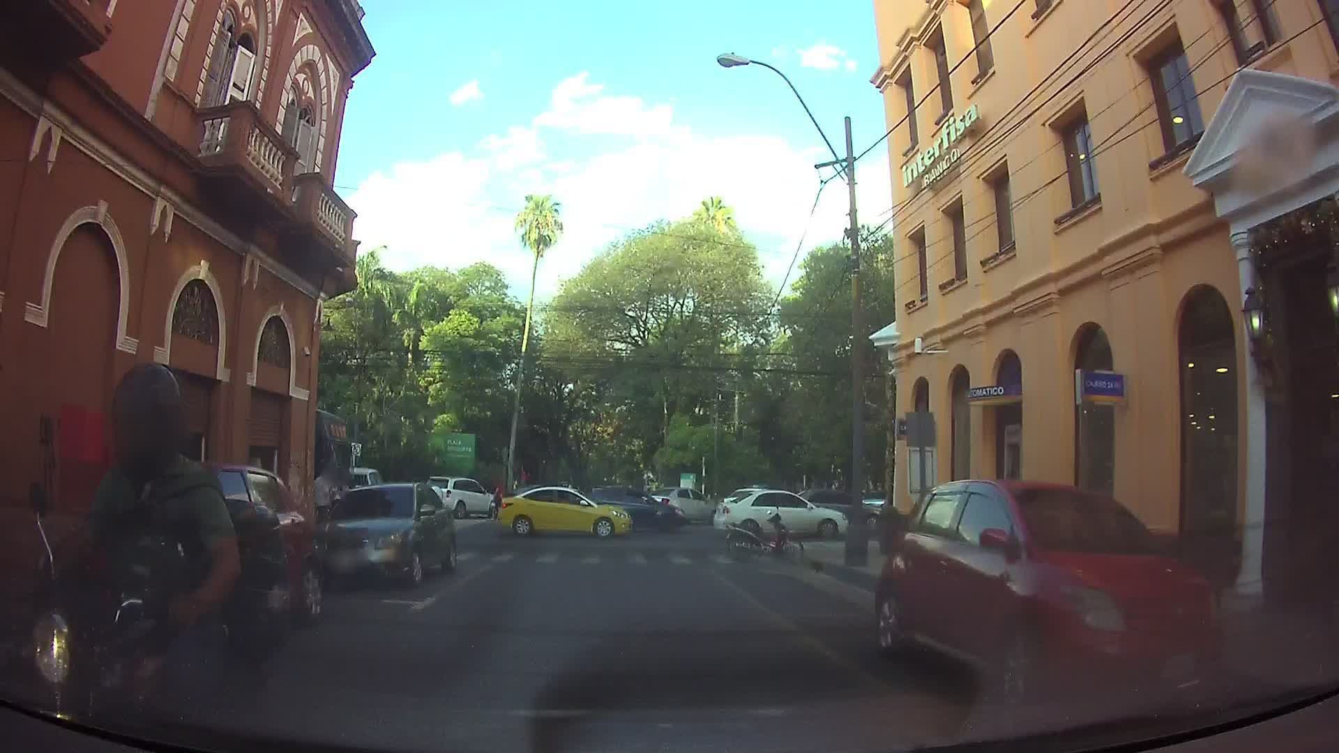 Street view near Crown Plaza Pool, Asunción — © ancho85 (CC BY-SA · Mapillary)
