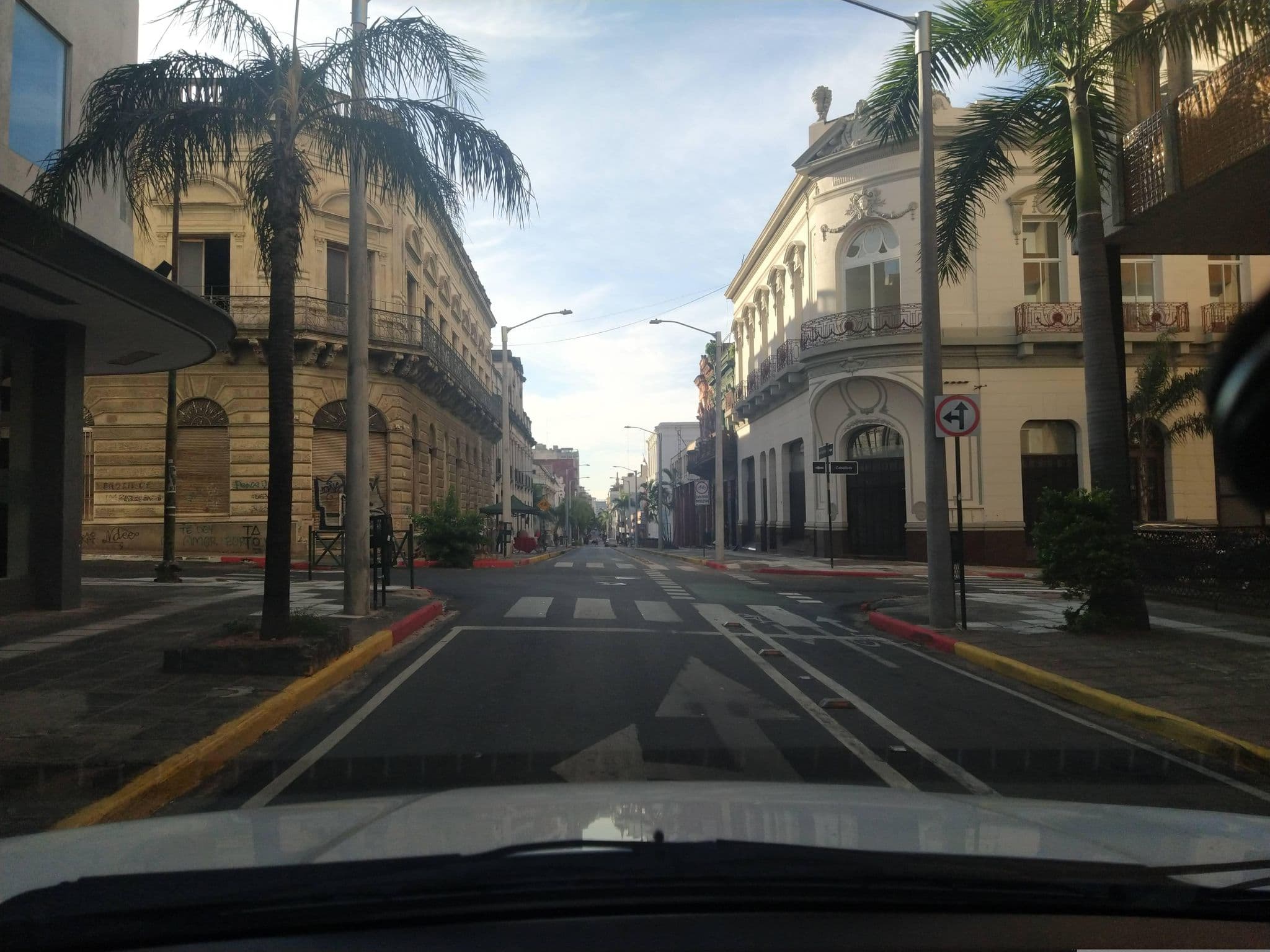Street view near Hotel Chaco Asuncion, Asunción — © jjorrge (CC BY-SA · Mapillary)