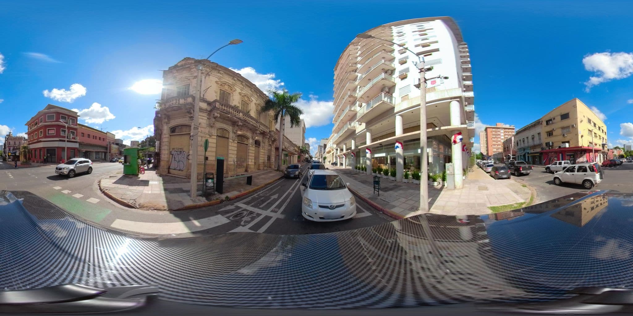 Street view near Piscina del Hotel Armele, Asunción — © ArtzaiPY (CC BY-SA · Mapillary)