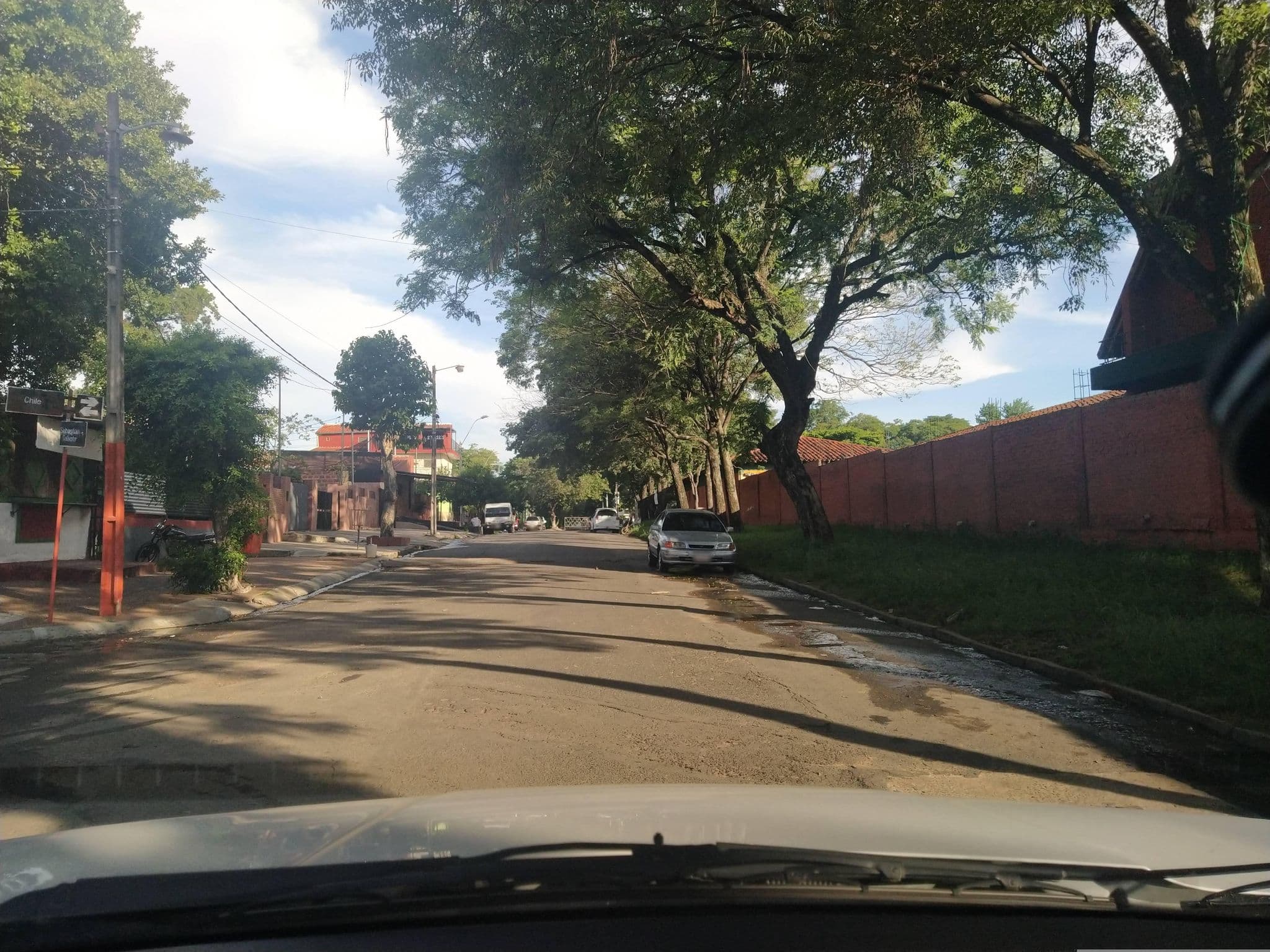 Street view near Club Armando Congo, Asunción — © jjorrge (CC BY-SA · Mapillary)