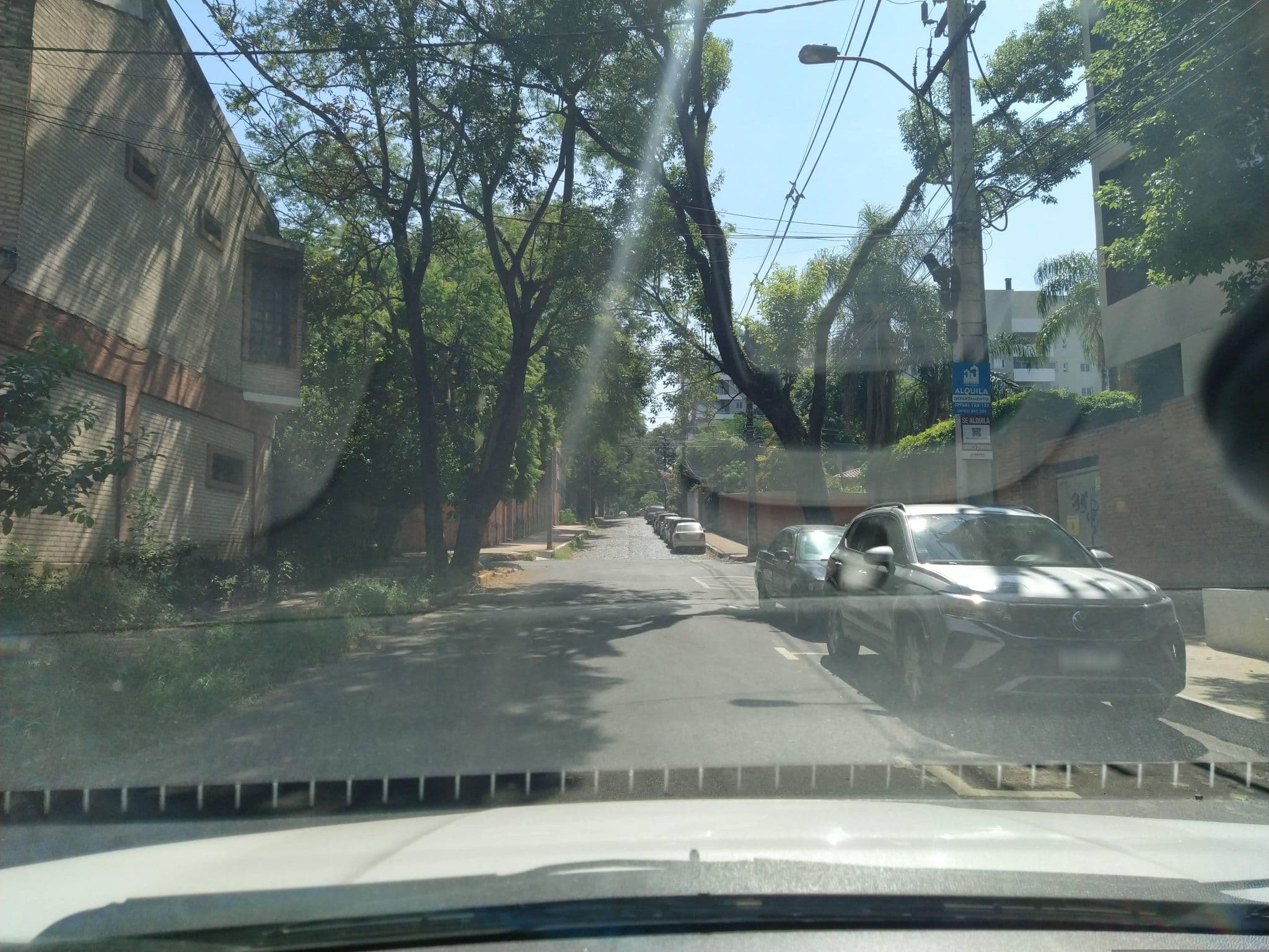 Street view near START Villa Morra Rent Apartments, Lambaré — © jjorrge (CC BY-SA · Mapillary)