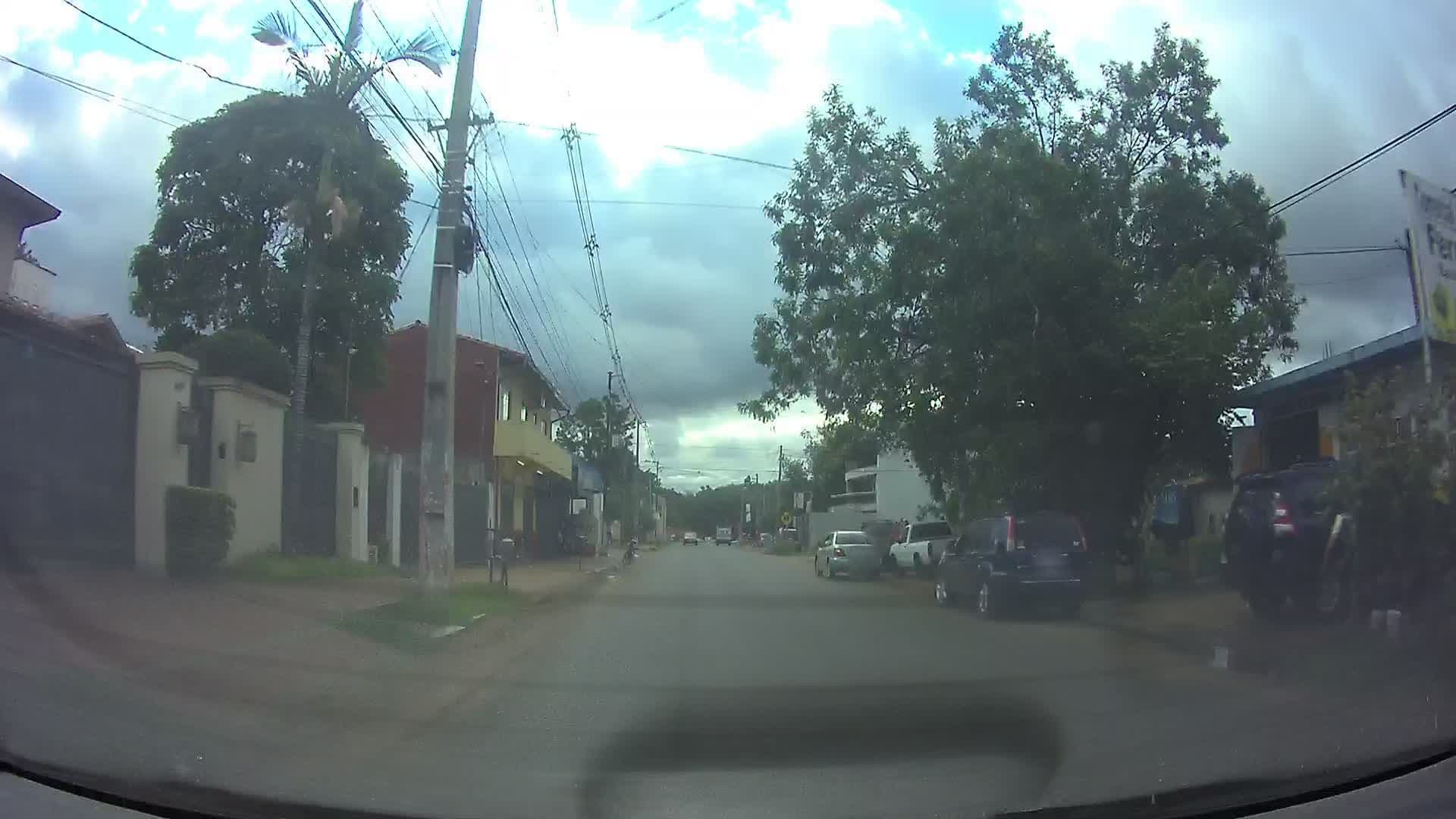 Street view near bodega gasta toda la plata que te dieron por que sos un irresponsable y nada mas que eso, Fernando de la Mora — © ancho85 (CC BY-SA · Mapillary)
