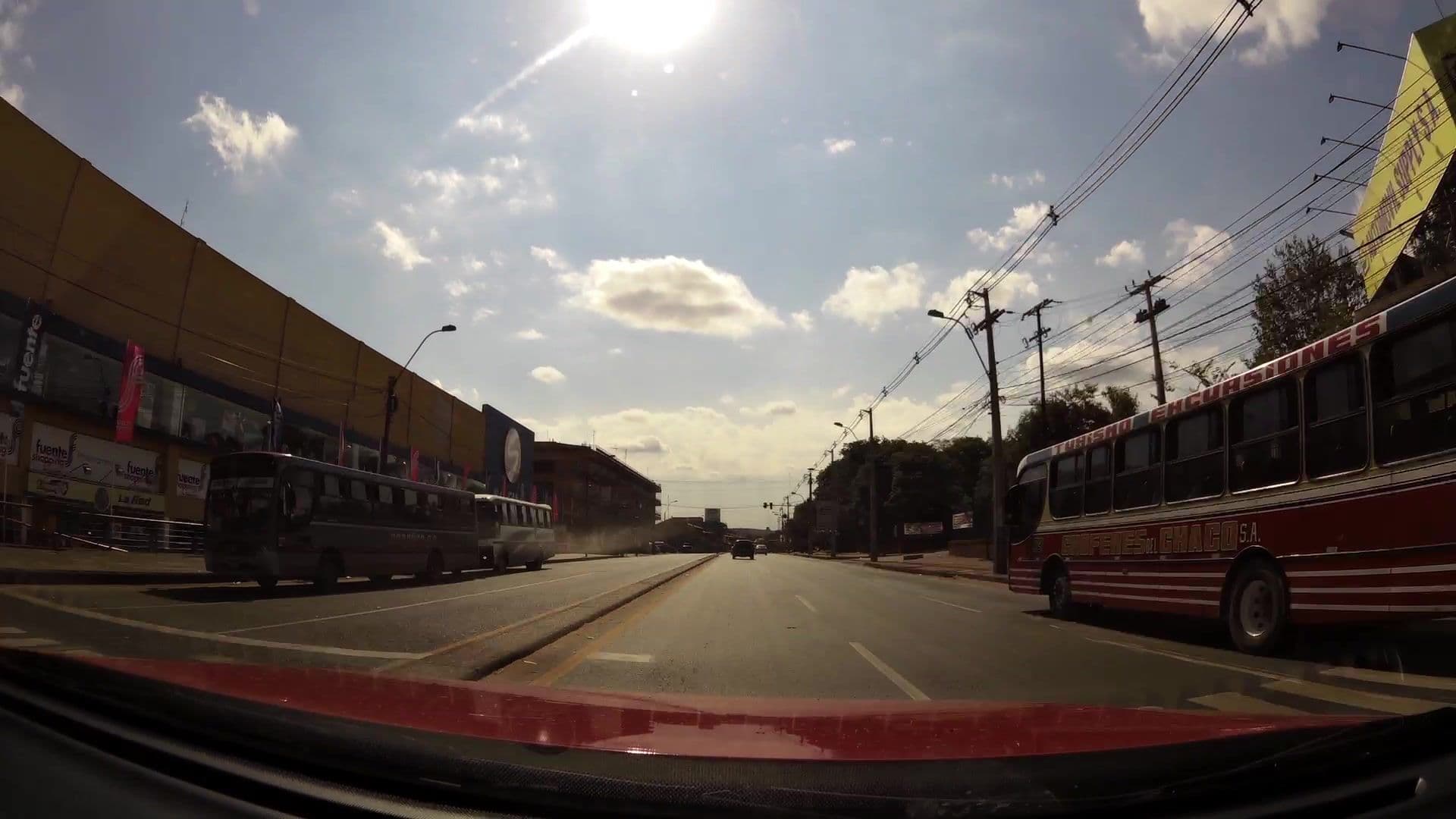 Street view near Hotel Vapor Cue, Fernando de la Mora — © kaartcam (CC BY-SA · Mapillary)