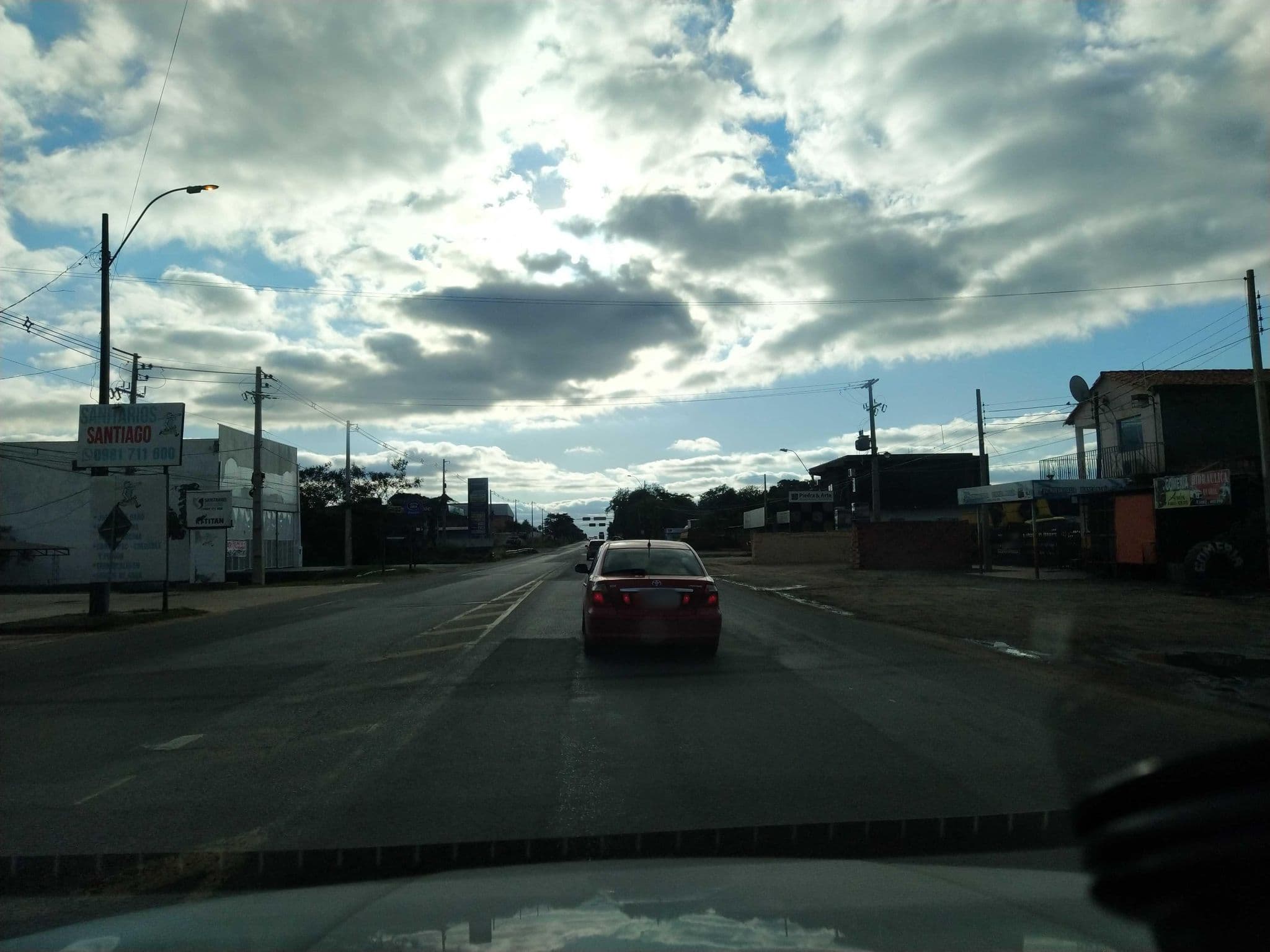 Street view near Valparaiso Motel, Guarambaré — © jjorrge (CC BY-SA · Mapillary)