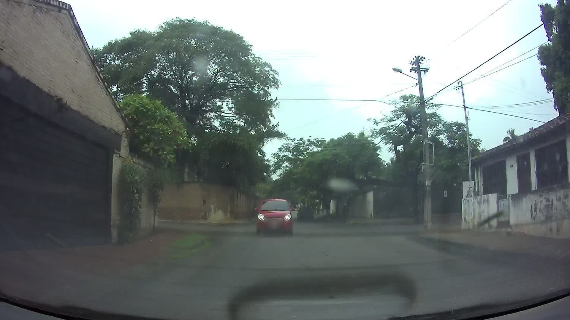 Street view near Bambu Motel, San Lorenzo — © ancho85 (CC BY-SA · Mapillary)