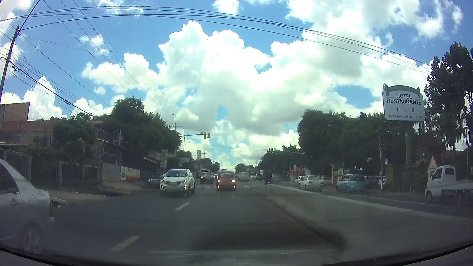 Street view near Hotel & Restaurant "El Jardín Alemán", Capiatá — © ancho85 (CC BY-SA · Mapillary)