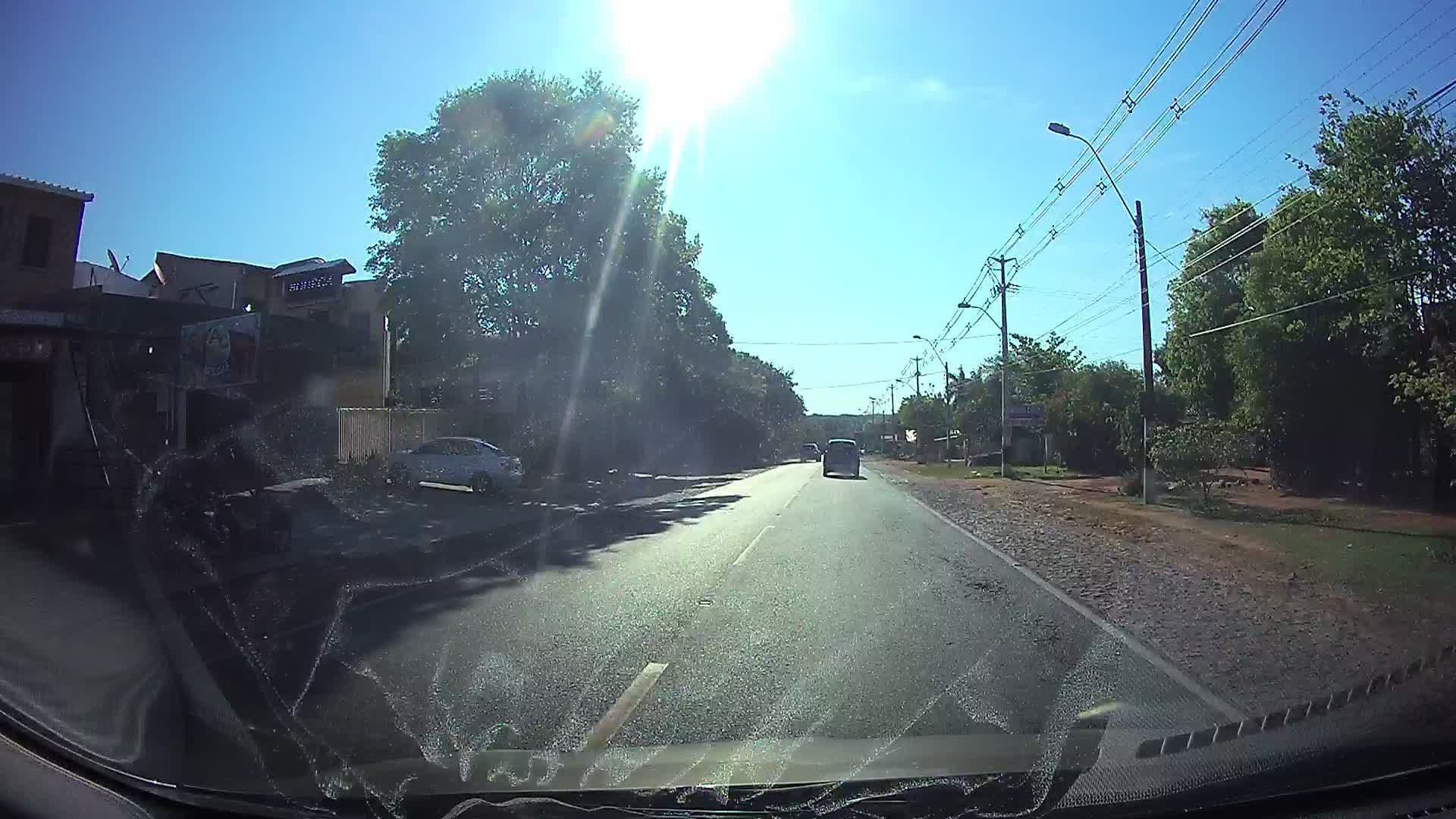 Street view near Motel Mimo's, Areguá — © ancho85 (CC BY-SA · Mapillary)