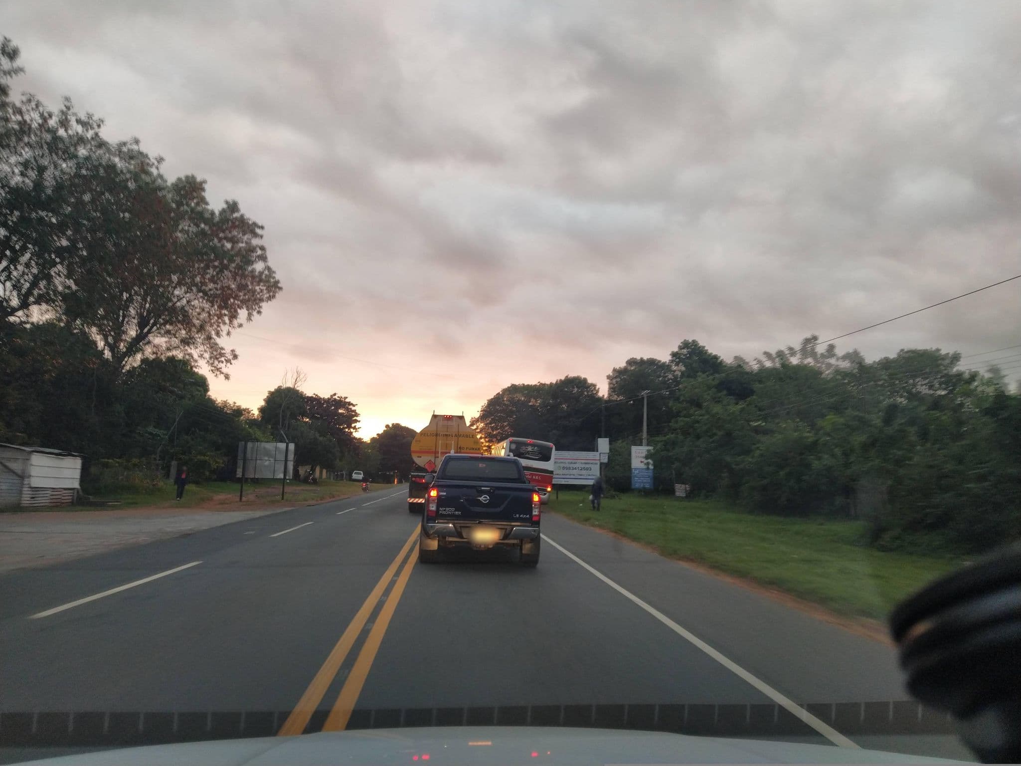 Street view near Hotel Ciudad, Encarnacion-Itapua, Paraguarí — © jjorrge (CC BY-SA · Mapillary)