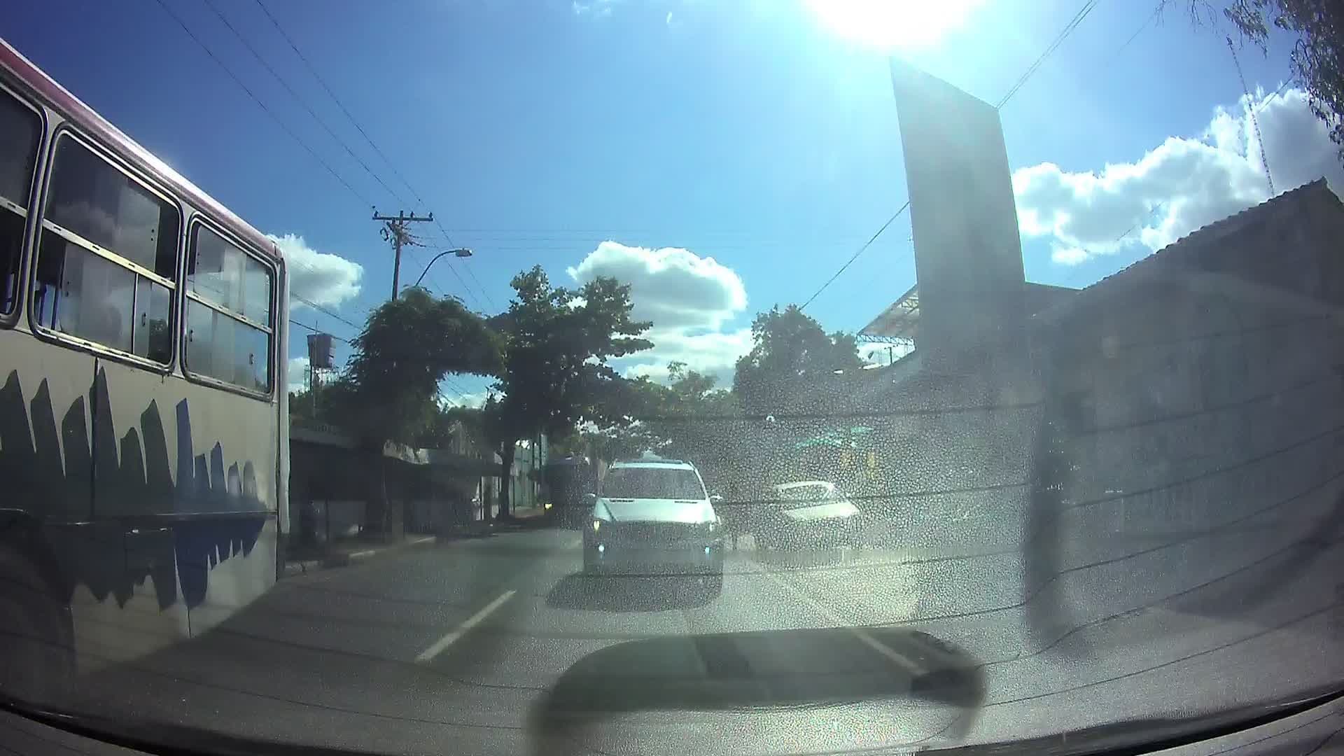 Street view near Casa de Retiro Maria Nazareth, Ypacarai — © ancho85 (CC BY-SA · Mapillary)