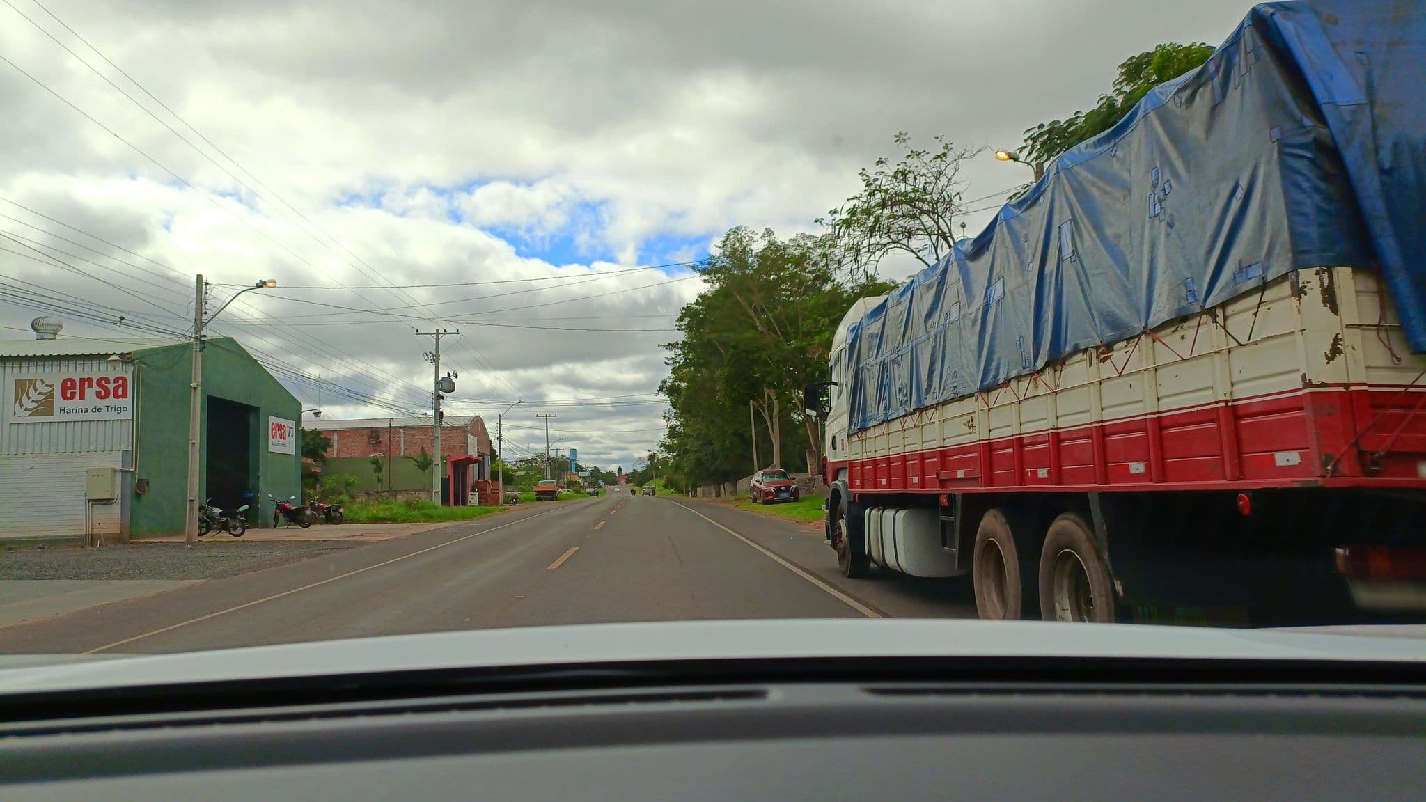 Street view near Hotel Santani, Unión — © mallasur (CC BY-SA · Mapillary)
