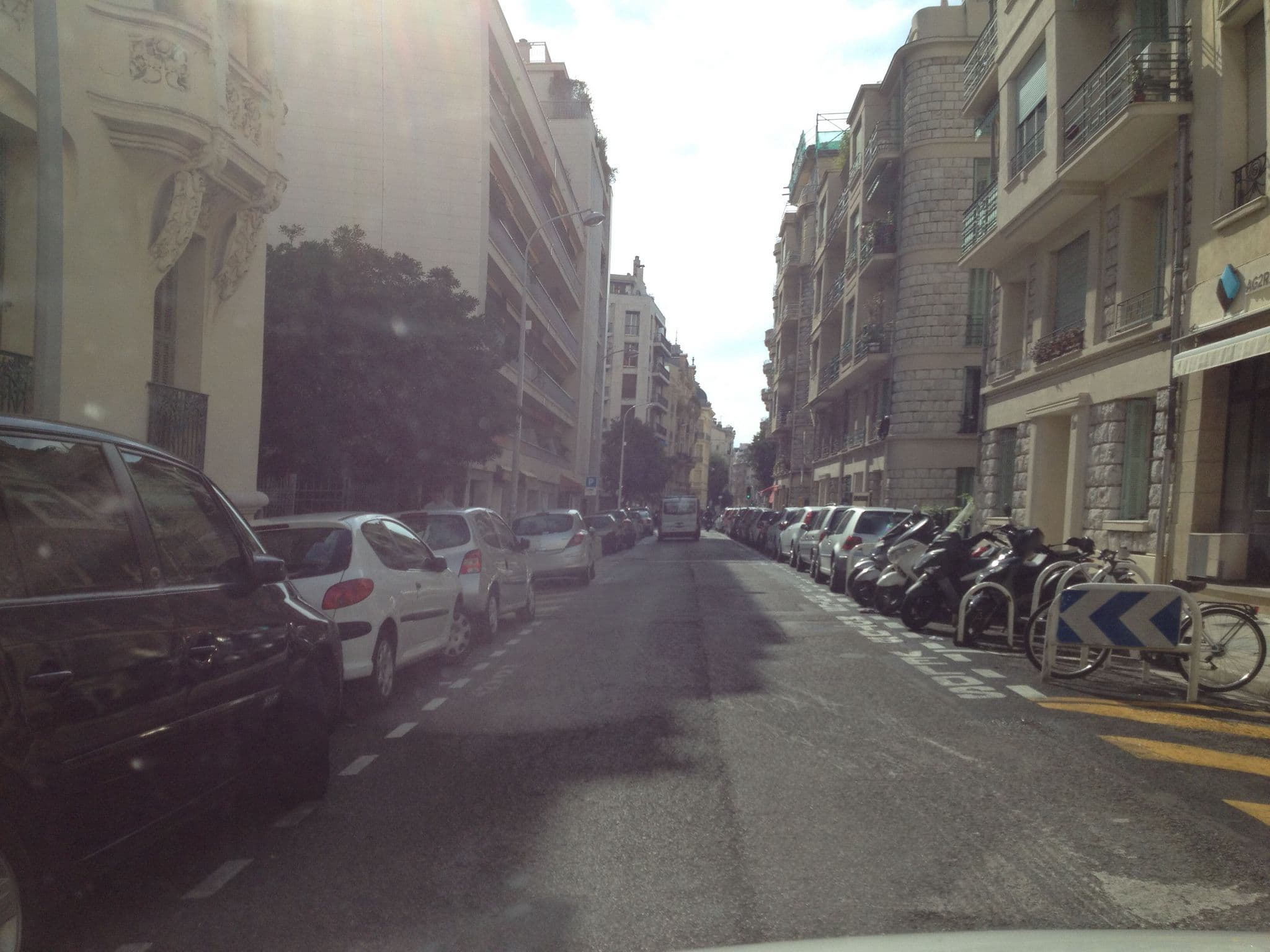 Street view near Hôtel Liberty, Gambetta — © zimmy (CC BY-SA · Mapillary)