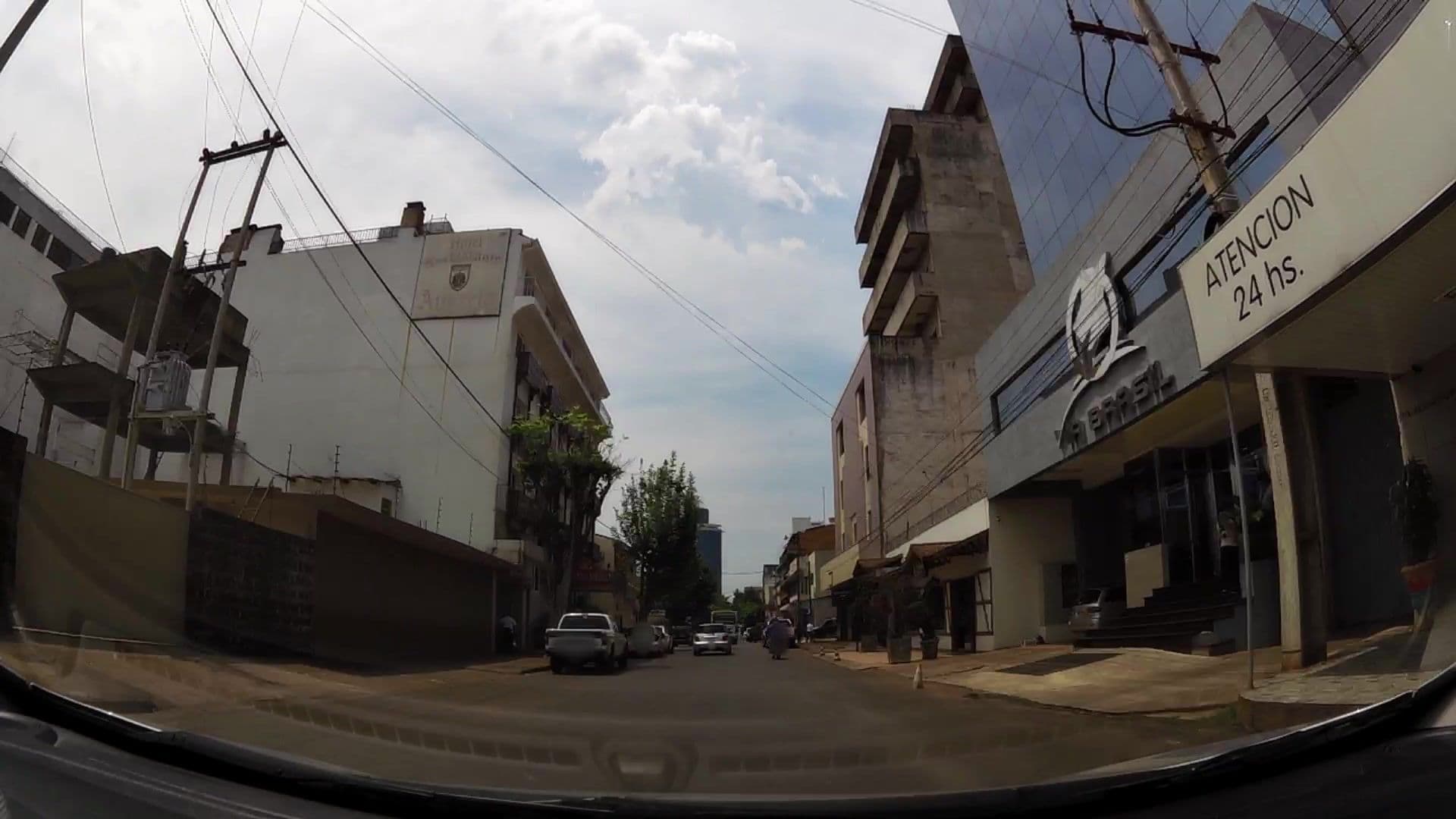 Street view near Hotel Caribeño, Ciudad del Este — © kaartcam (CC BY-SA · Mapillary)