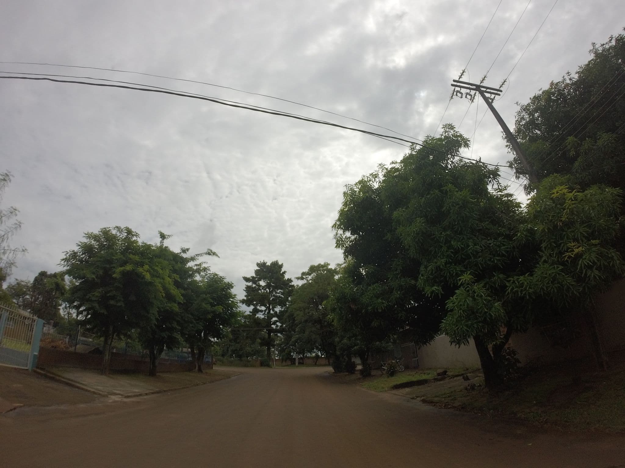 Street view near Hotel Tacuru, Ciudad del Este — © adrianitaga28 (CC BY-SA · Mapillary)