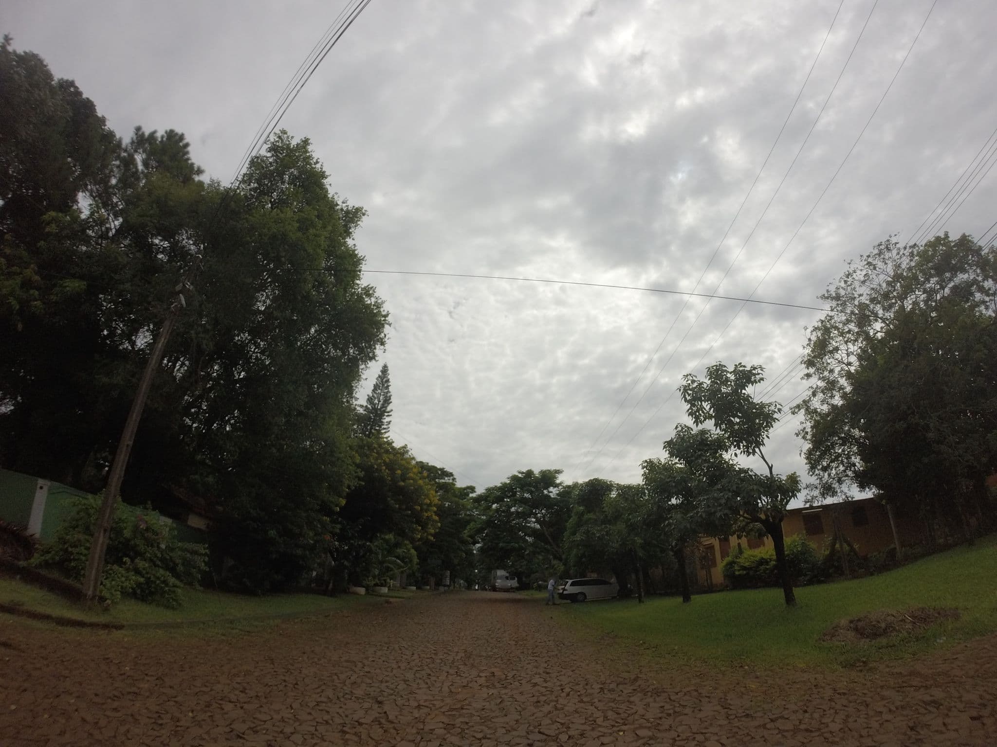 Street view near D'Vinci Hotel, Ciudad del Este — © adrianitaga28 (CC BY-SA · Mapillary)
