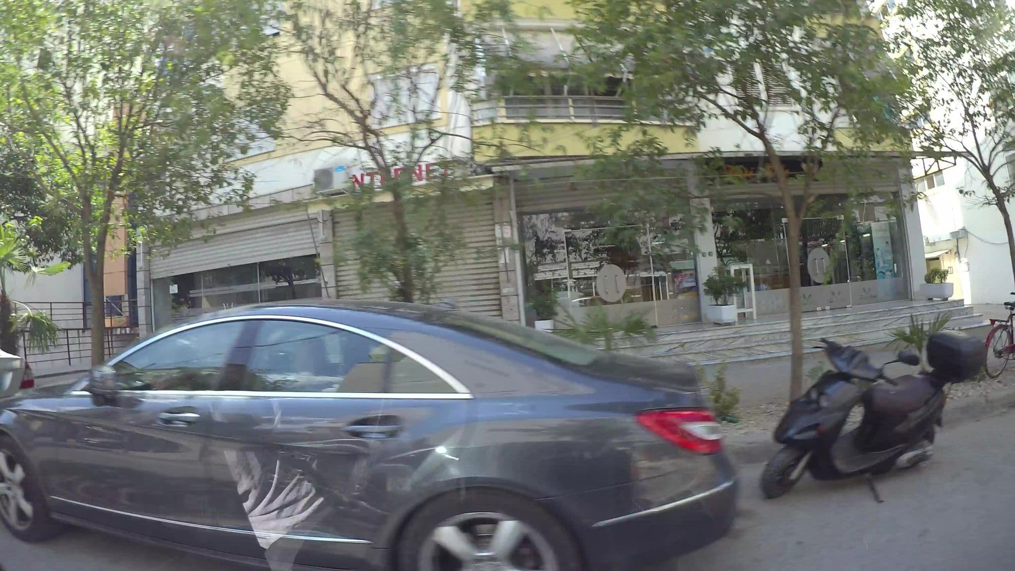 Street view near Orchidea Hotel, Tirana — © kaart5 (CC BY-SA · Mapillary)