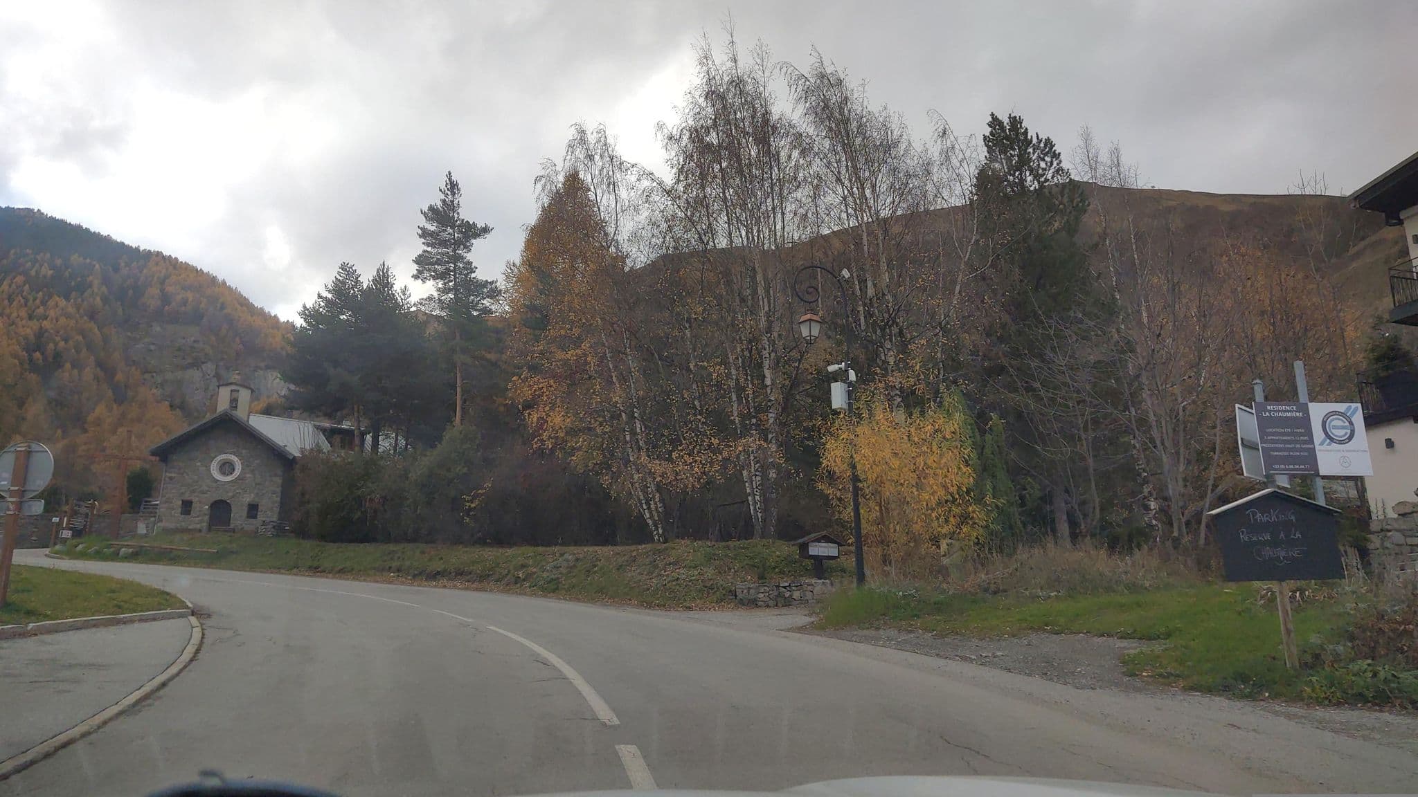 Street view near L'Étoile d'Or, Valloire