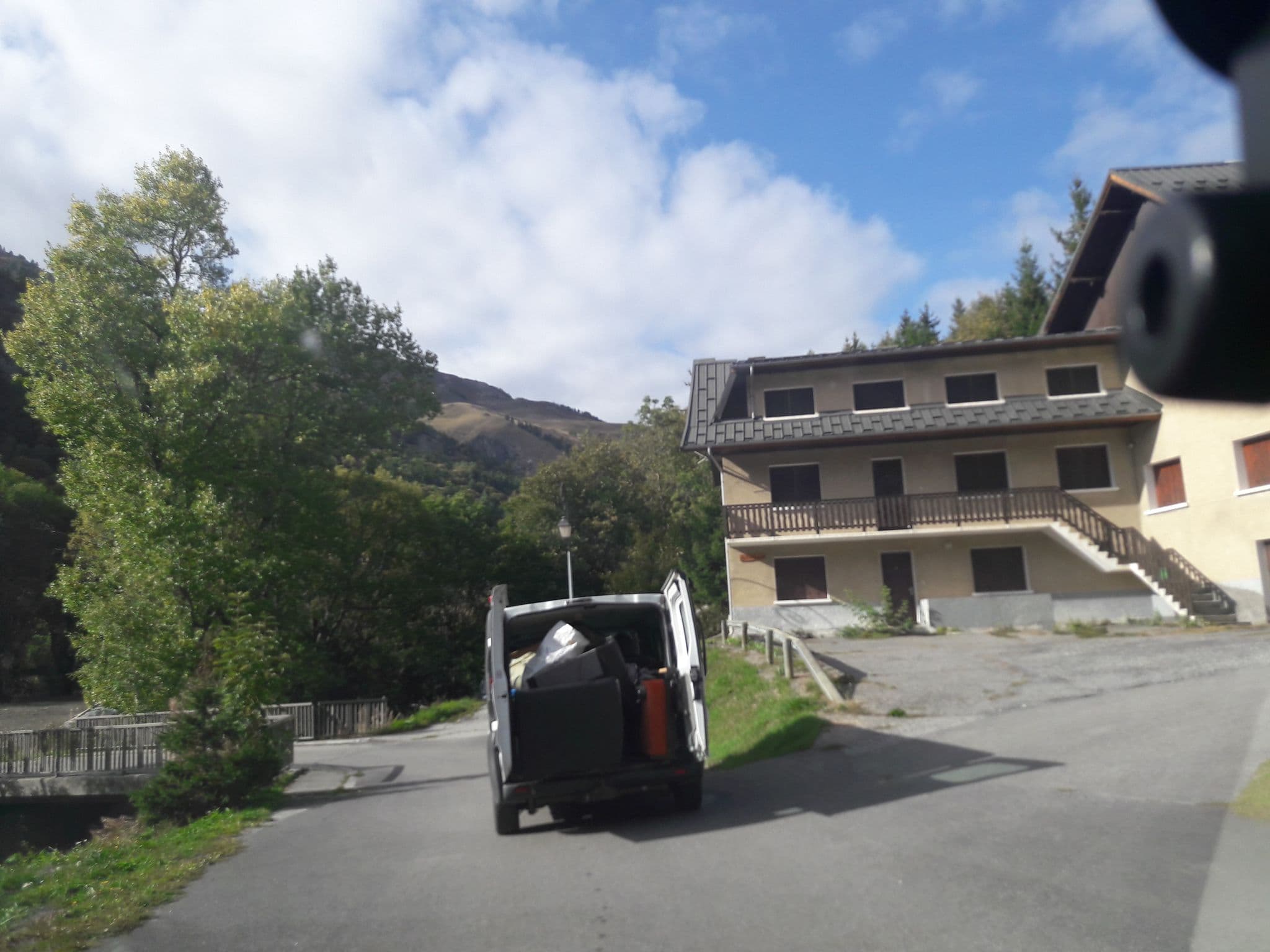 Street view near Le Chant du Ruisseau n°2, Valloire — © alexmodesto73 (CC BY-SA · Mapillary)