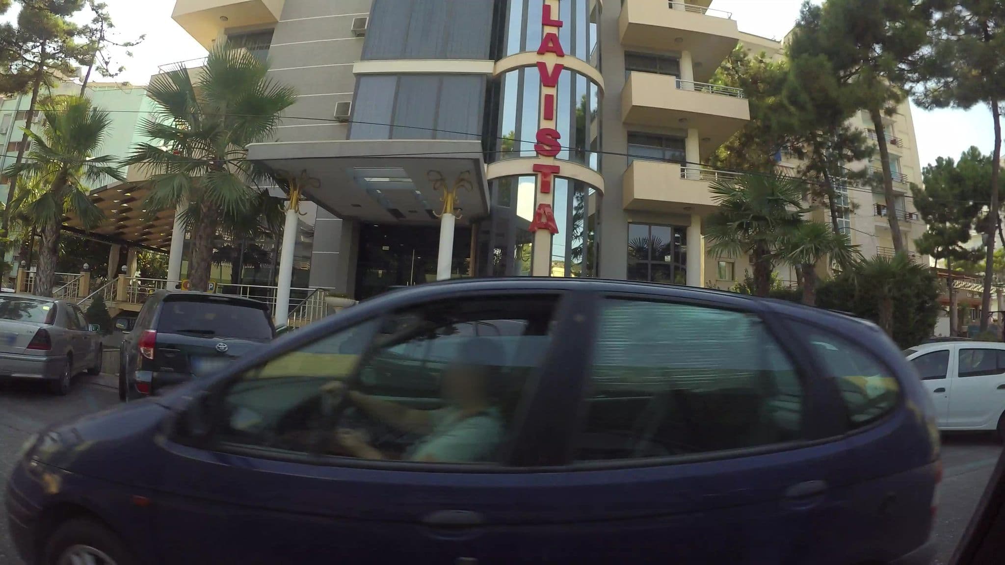 Street view near Hotel Bella Vista, Rrashbull — © kaart_3 (CC BY-SA · Mapillary)