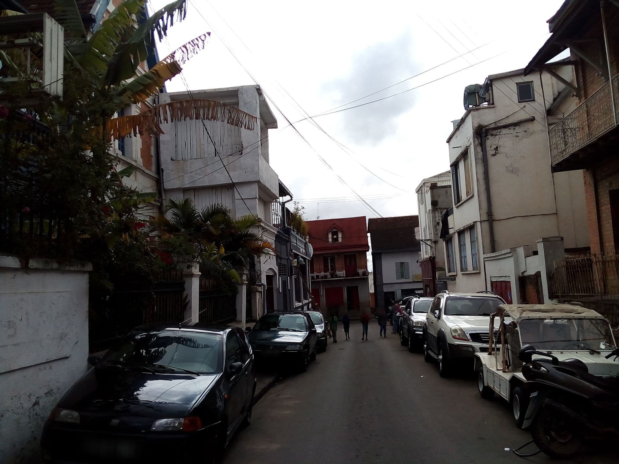 Street view near Hotel Rova, Antananarivo — © eric_s (CC BY-SA · Mapillary)