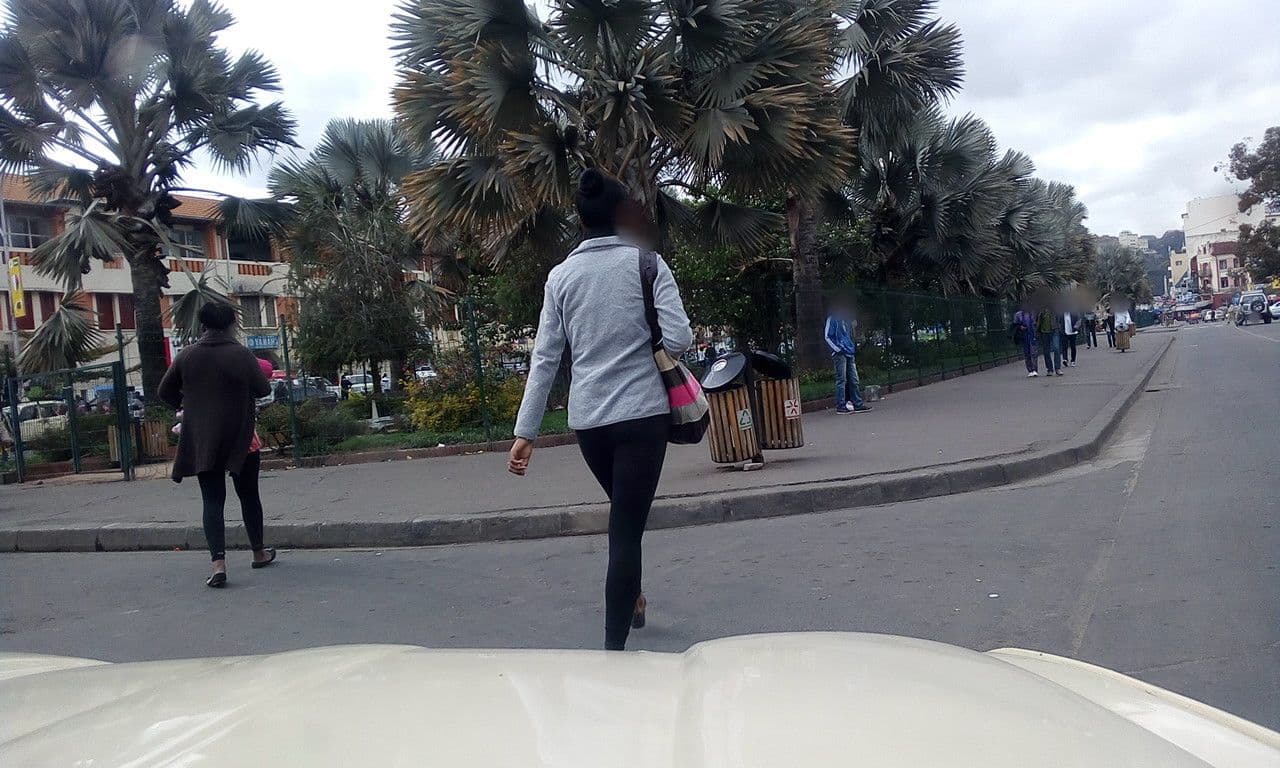 Street view near Hotel de l'avenue, Antananarivo — © eric_s (CC BY-SA · Mapillary)