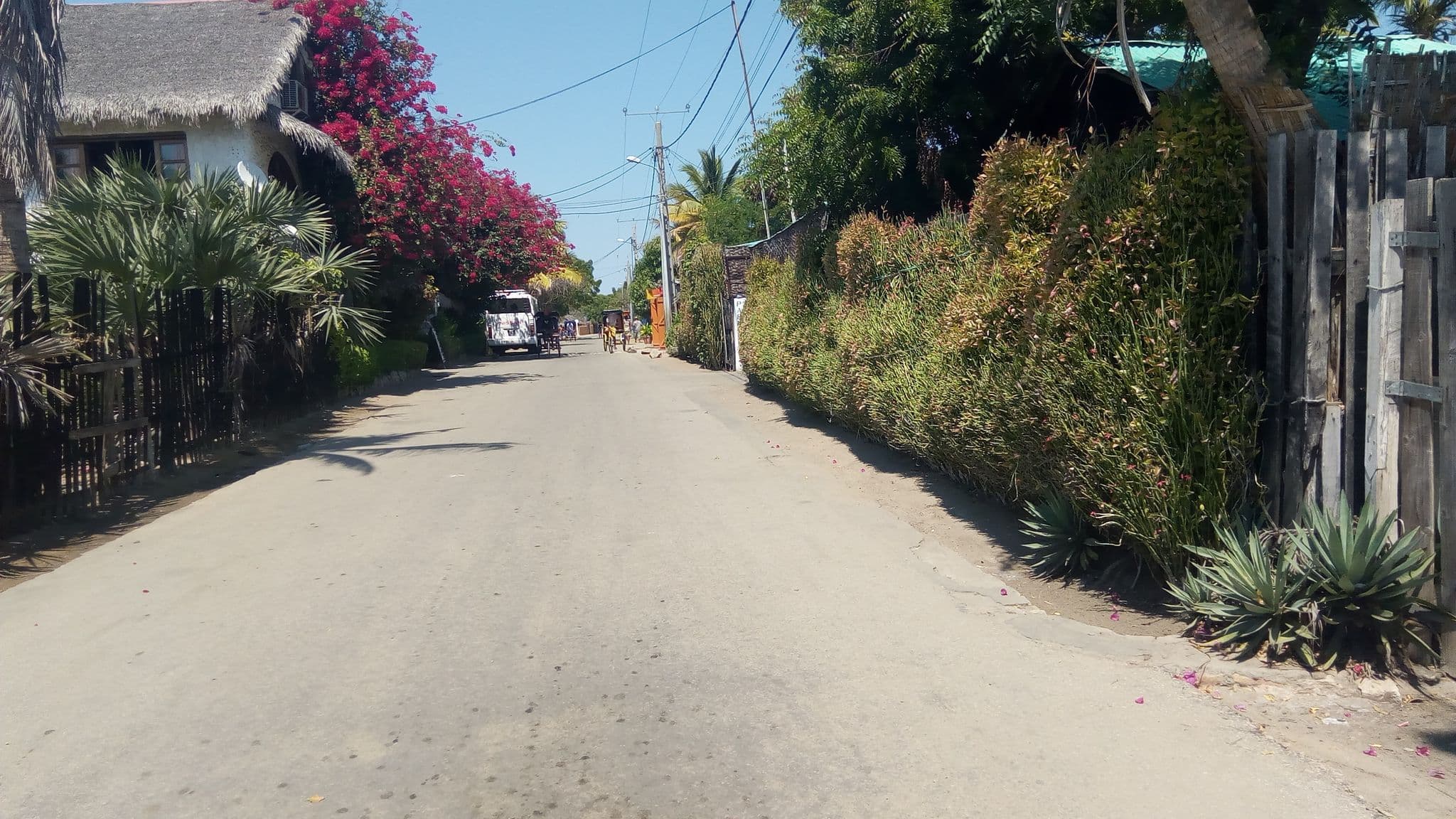 Street view near Baobab Hotel, Morondava — © tetegron (CC BY-SA · Mapillary)