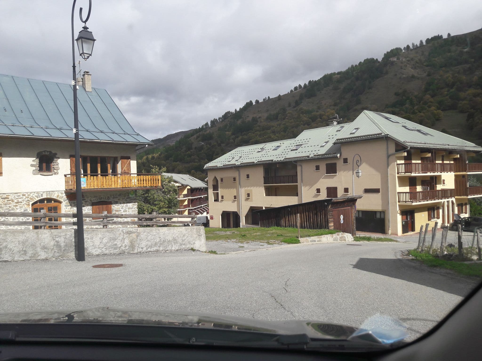 Street view near Le Grand Galibier, Valloire — © alexmodesto73 (CC BY-SA · Mapillary)