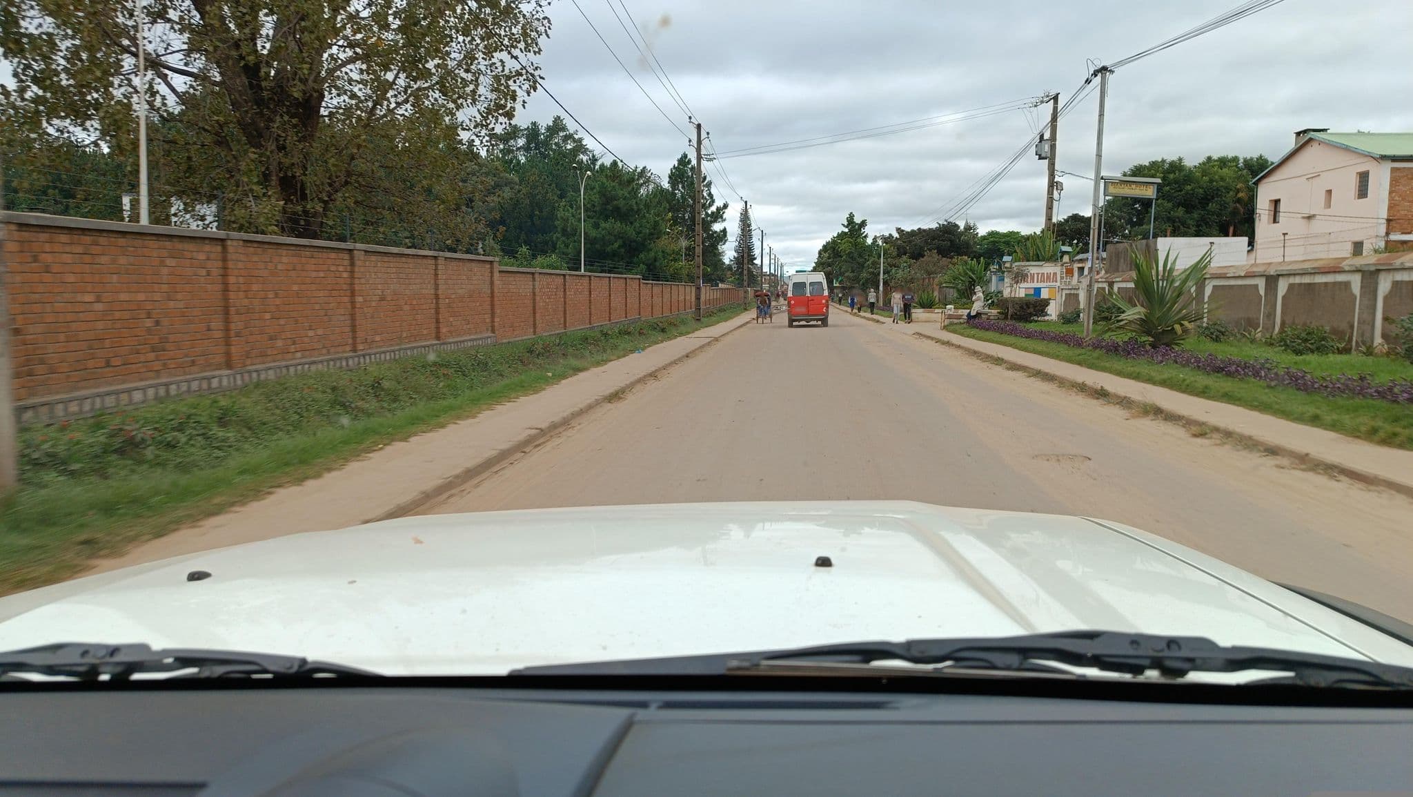 Street view near Diantan'hotel, Antsirabe — © andriambola (CC BY-SA · Mapillary)