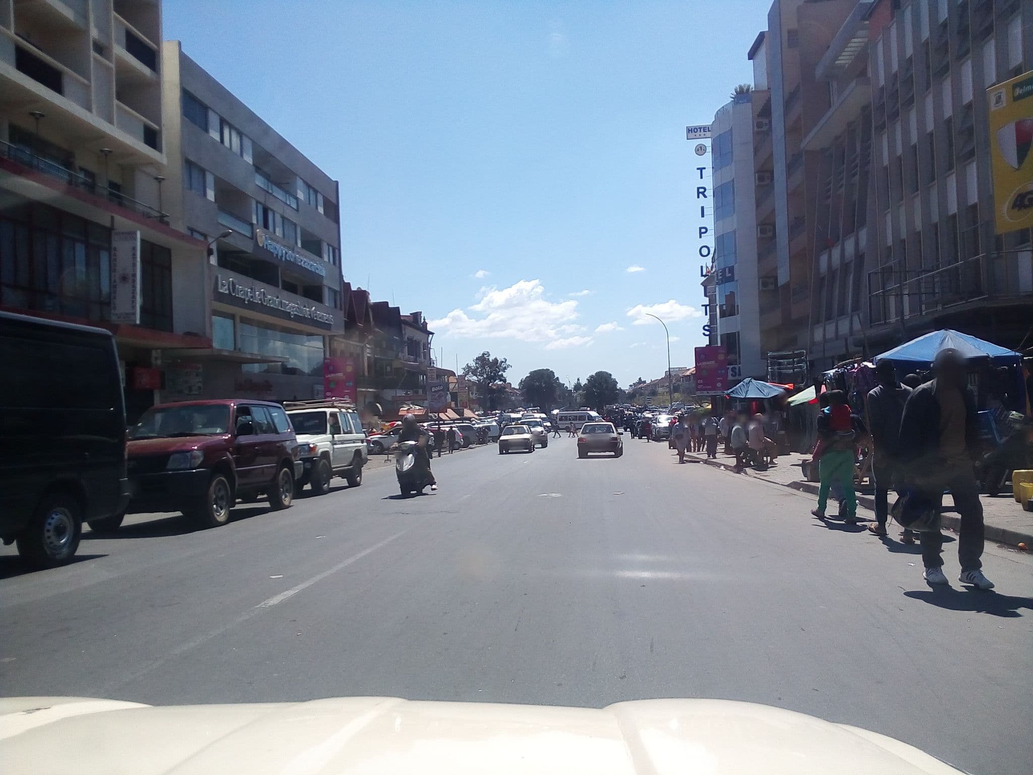 Street view near New Select Hôtel, Antananarivo — © eric_s (CC BY-SA · Mapillary)