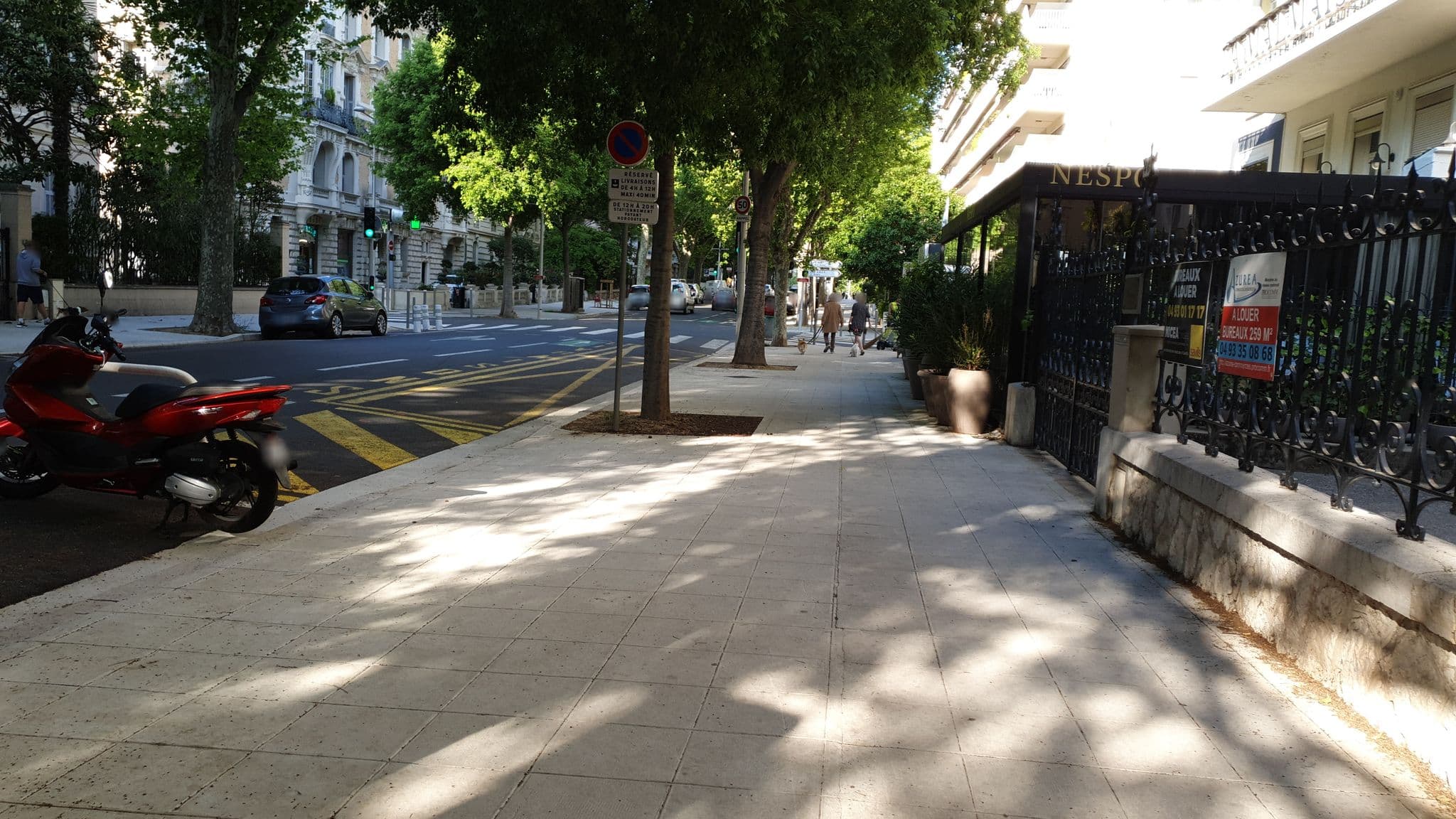 Street view near Le Soleia, Jean-Médecin — © flox (CC BY-SA · Mapillary)