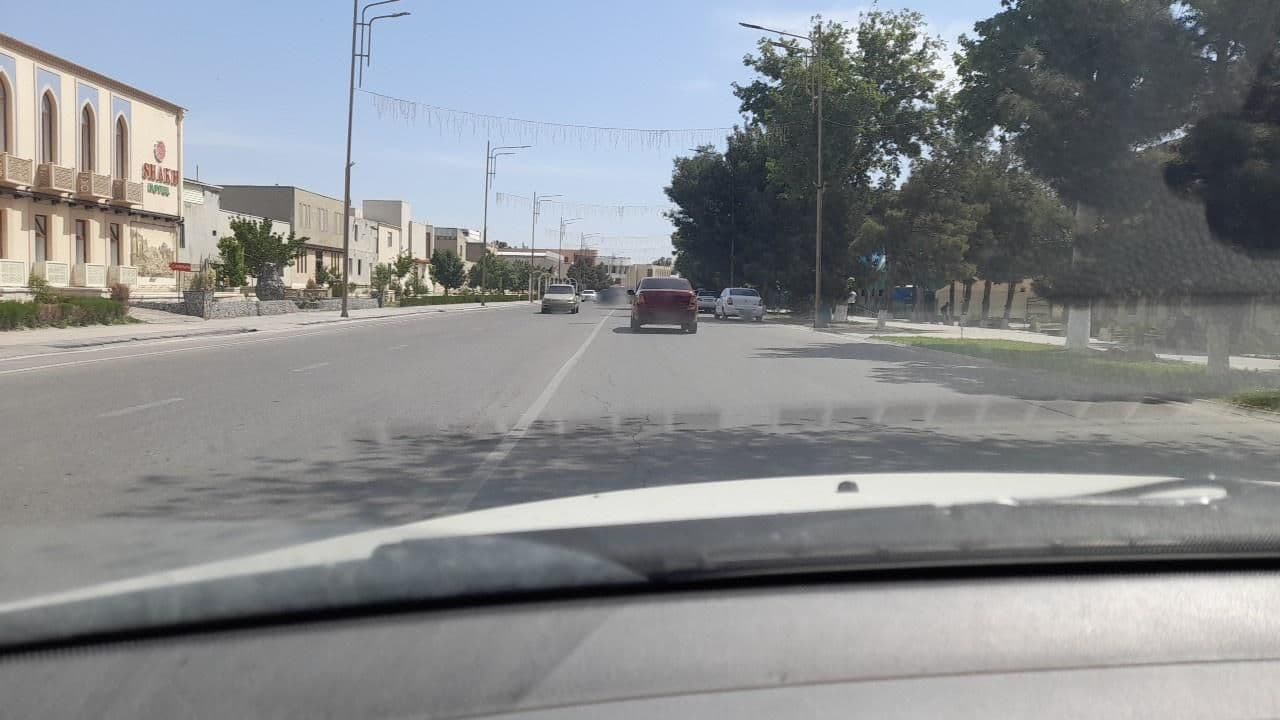 Street view near Labi Rud, Bukhara — © georgiysys (CC BY-SA · Mapillary)