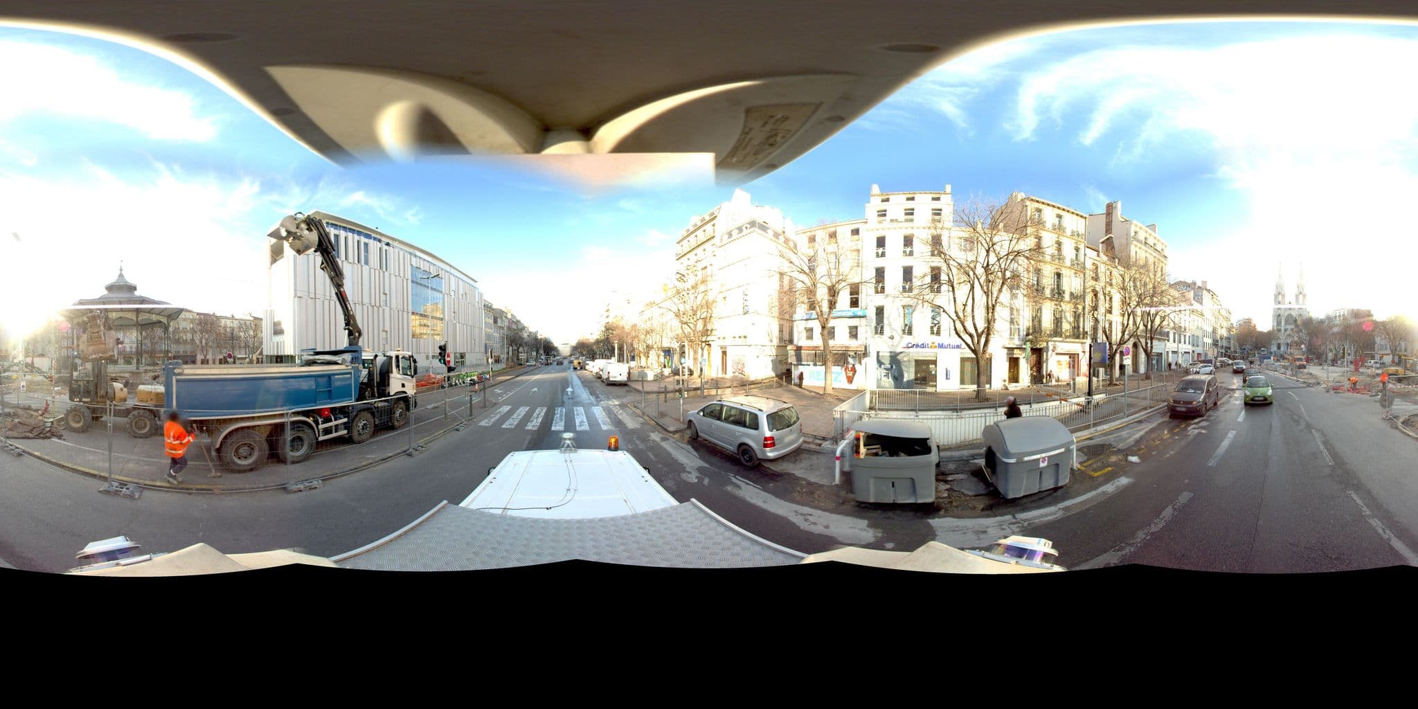 Street view near Gambetta Hôtel, Marseille 01 — © Suez (CC BY-SA · Mapillary)