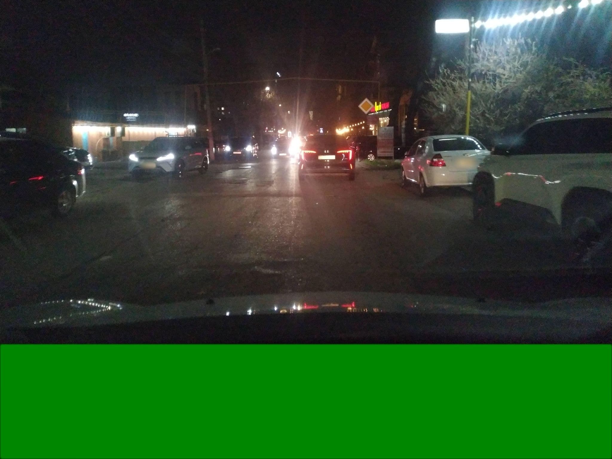 Street view near star hotel, Yunusobod — © sirojiddin520 (CC BY-SA · Mapillary)