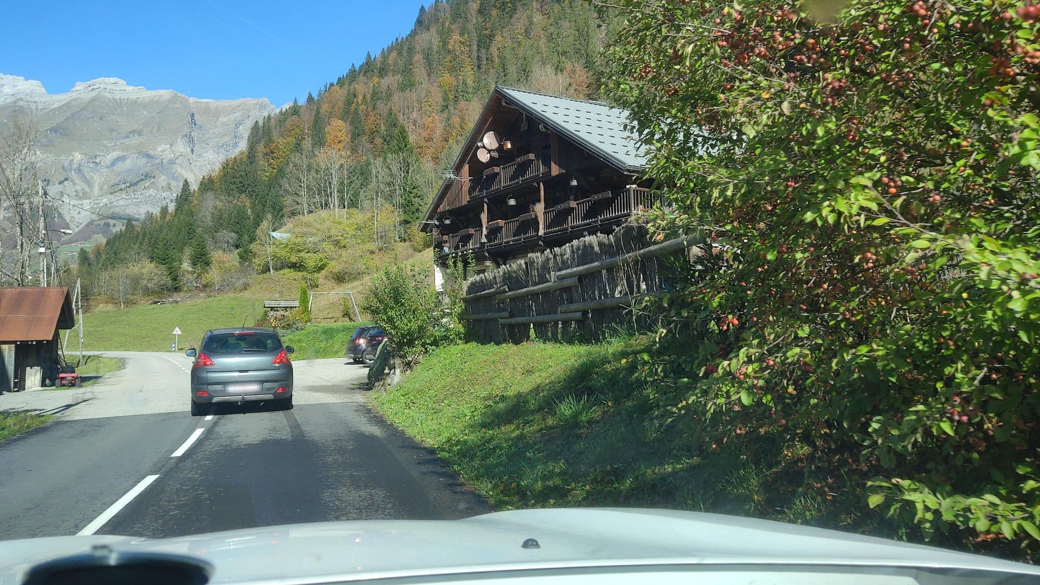 Street view near Chambres d'hôtes, Praz-sur-Arly — © MatthieuF4FNE (CC BY-SA · Mapillary)