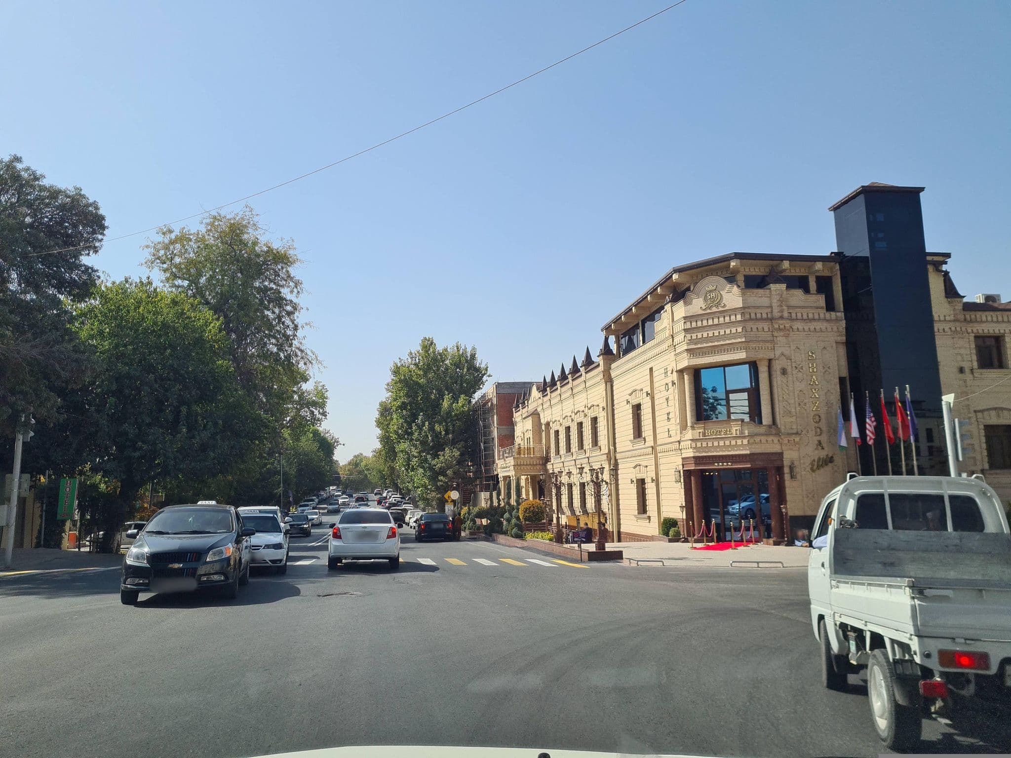 Street view near Shaxzoda Lux, Samarkand — © ZafarDusanov (CC BY-SA · Mapillary)