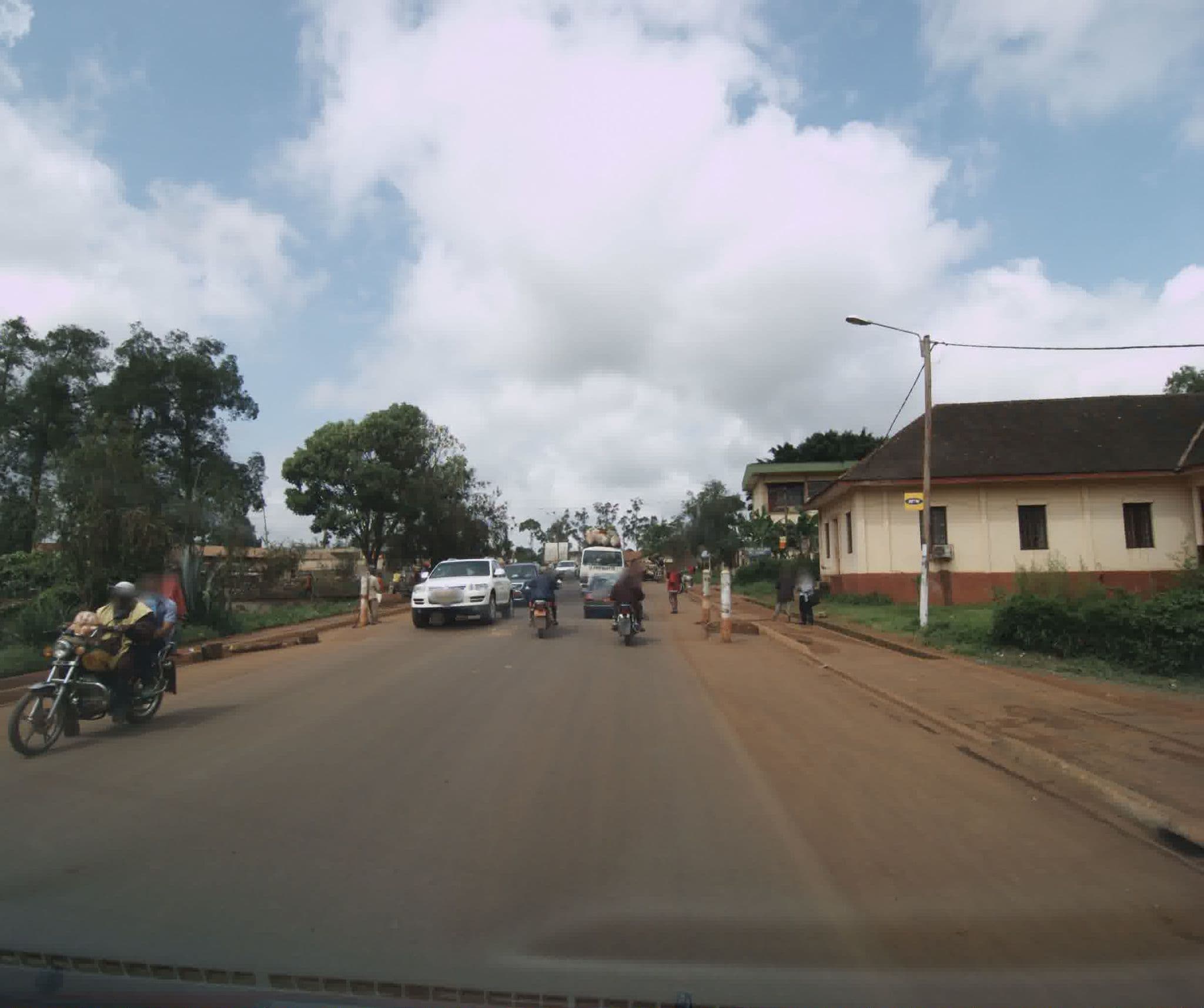 Street view near Hôtel Le Repos Du Battant, Dschang — © sogefi (CC BY-SA · Mapillary)