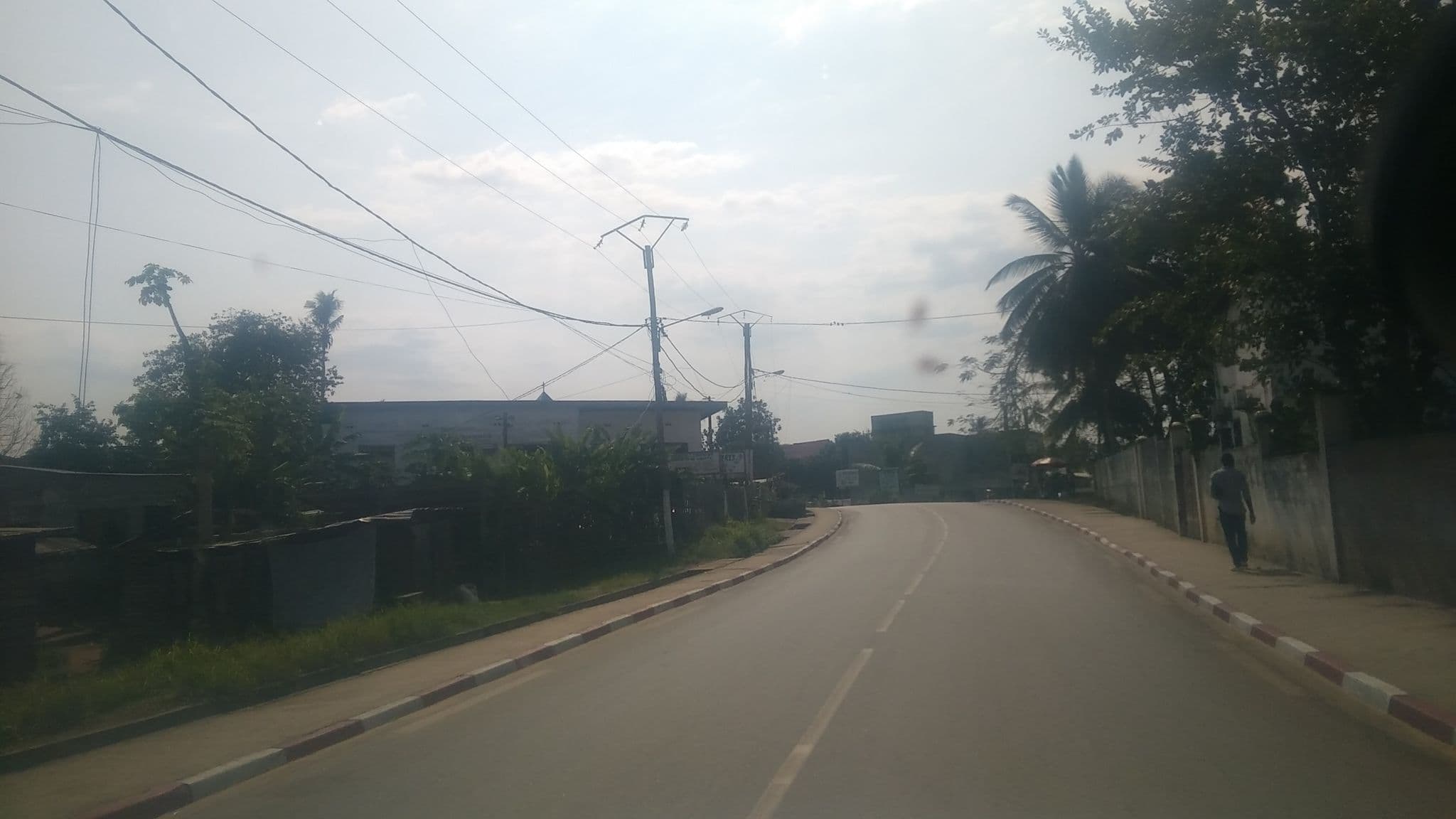 Street view near coco beach hotel, Kribi — © albingasparetto (CC BY-SA · Mapillary)