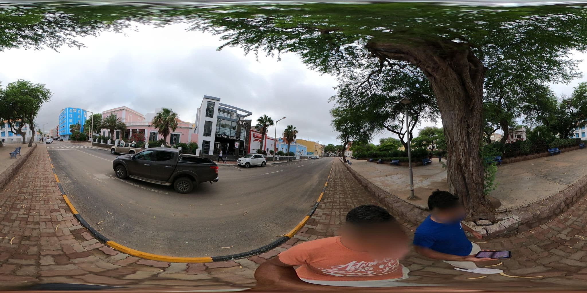 Street view near Prassa Boutique Hotel, City Center of Mindelo — © Oralio (CC BY-SA · Mapillary)