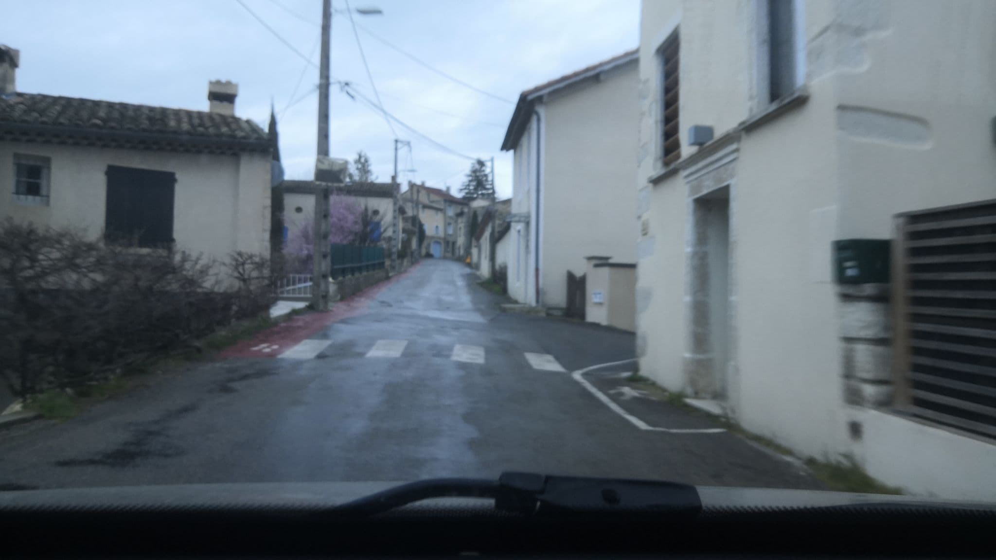 Street view near La Cachette, Dieulefit — © hedaide (CC BY-SA · Mapillary)