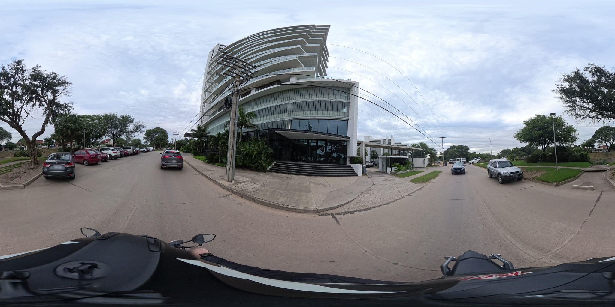 Street view near Swissôtel Santa Cruz De La Sierra, Santa Cruz de la Sierra — © Wakamolee (CC BY-SA · Mapillary)