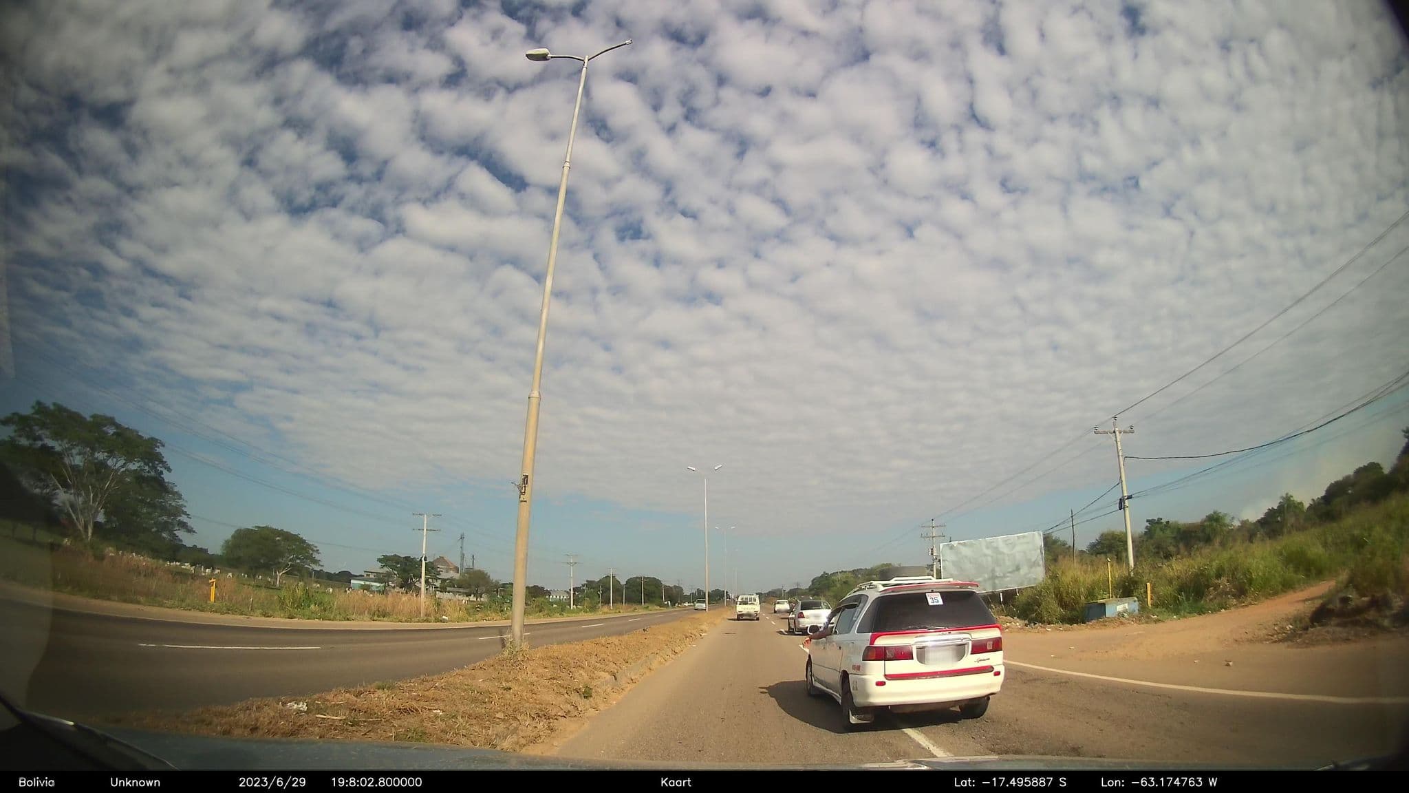 Street view near Hotel Liza, Warnes — © kaart_2 (CC BY-SA · Mapillary)