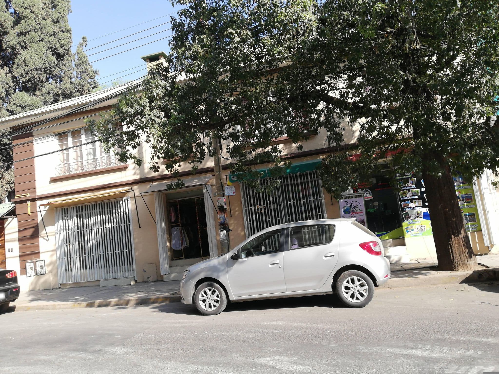 Street view near Hostal Gina's, Cochabamba — © jjiglesias (CC BY-SA · Mapillary)