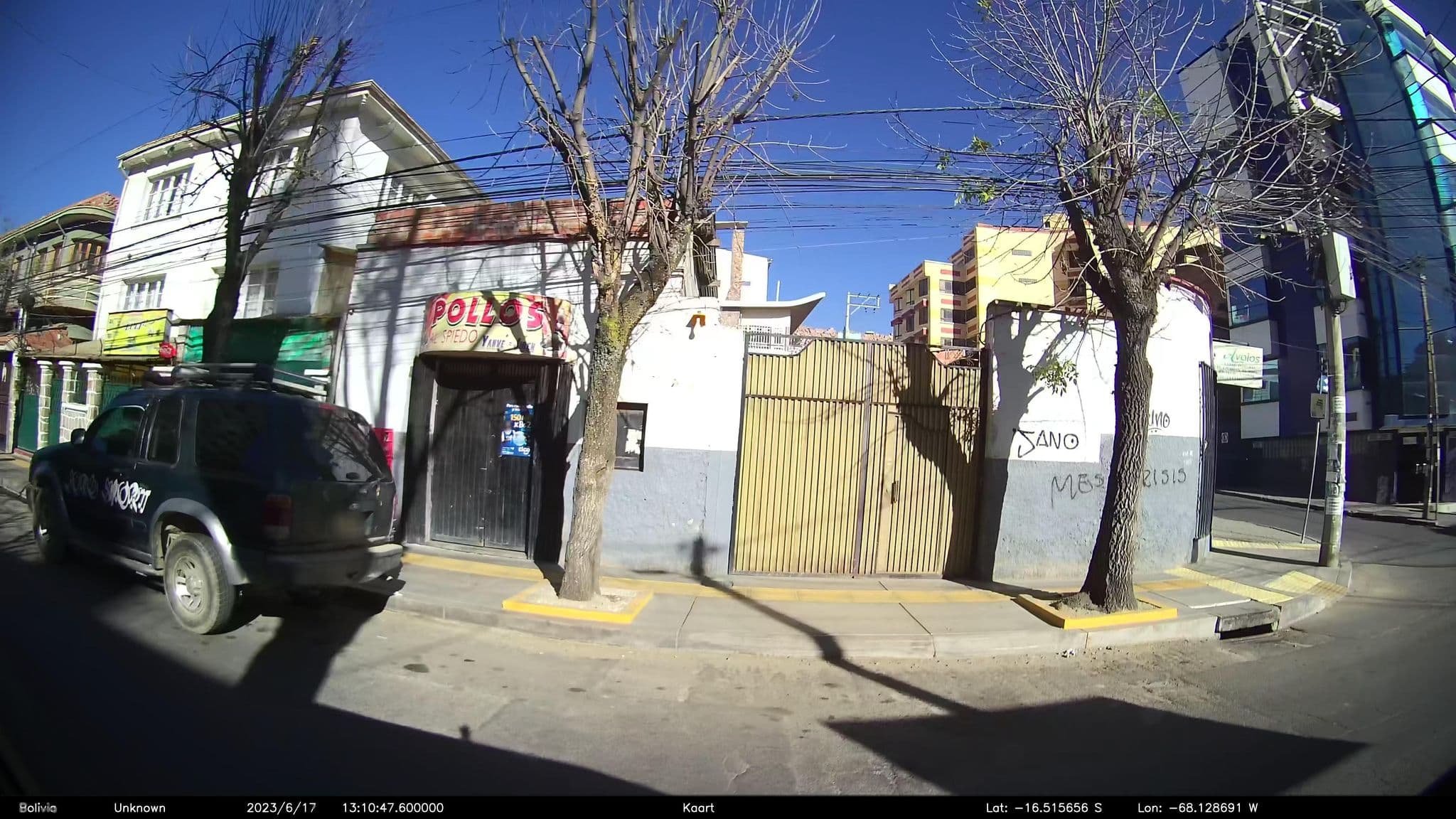 Street view near Green House, La Paz — © kaart_2 (CC BY-SA · Mapillary)