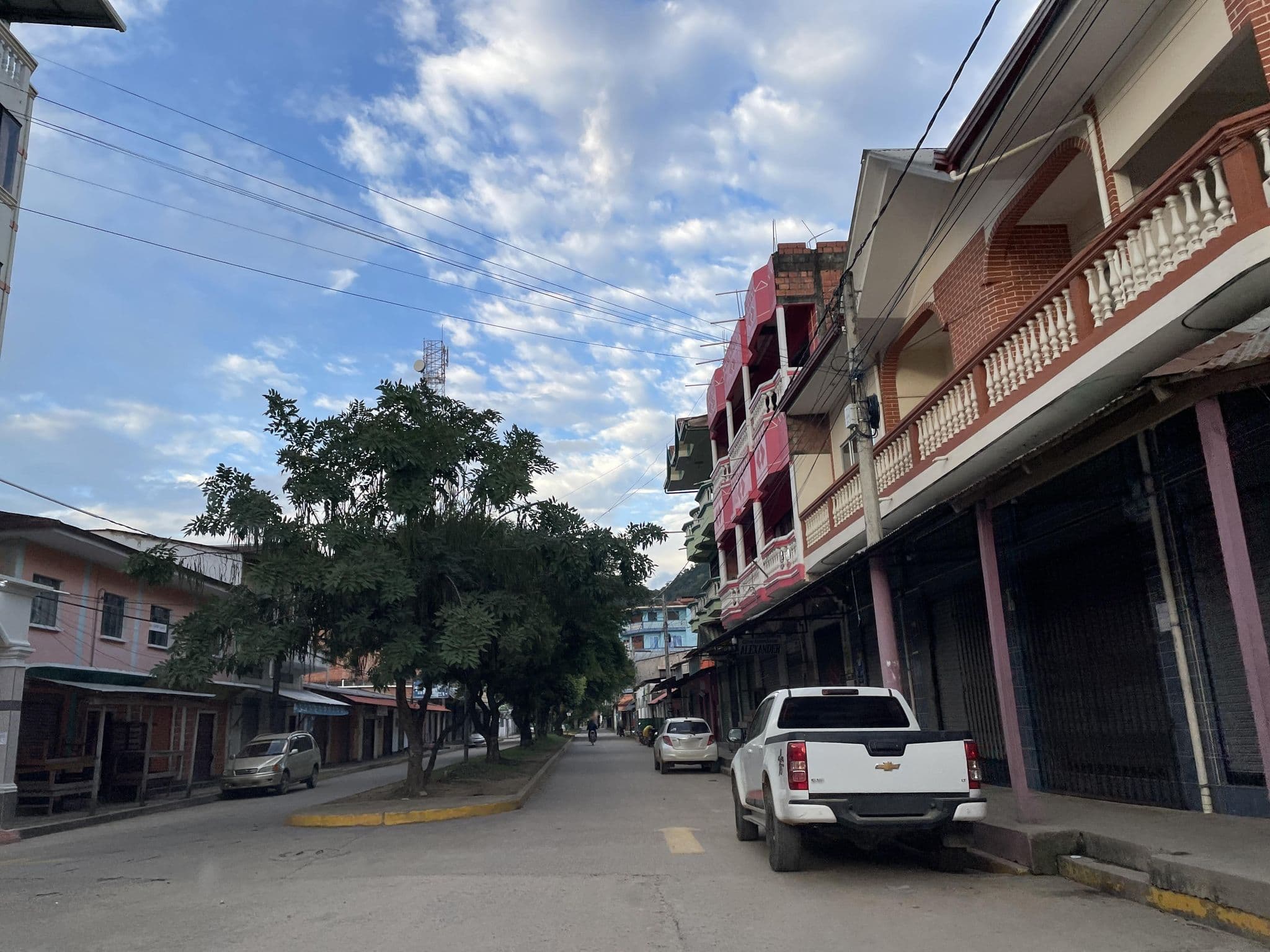 Street view near Hotel Pampa Y Selva, Rurrenabaque — © cesarc (CC BY-SA · Mapillary)
