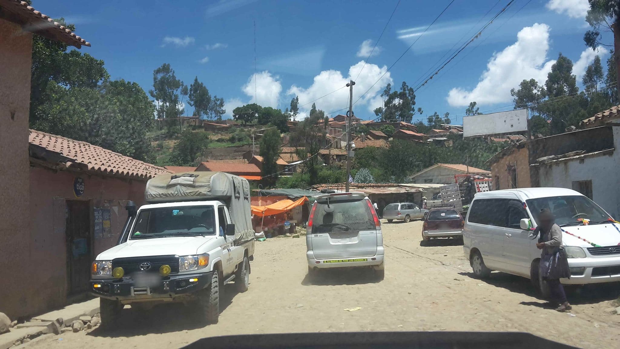 Street view near Hostal Villa Eva, Totora — © jjiglesias (CC BY-SA · Mapillary)