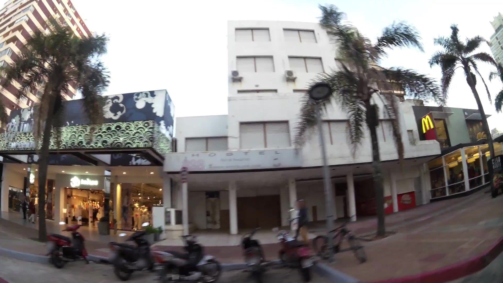 Street view near Hostel 828, Punta del Este — © kaartcam (CC BY-SA · Mapillary)