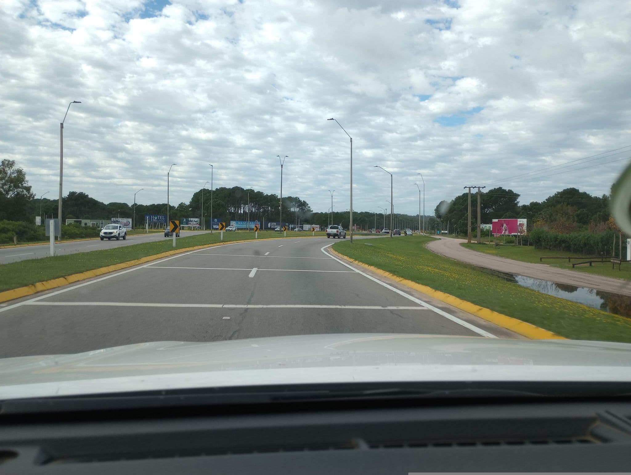 Street view near Hotel Arenas Del Sol, Maldonado — © viniv (CC BY-SA · Mapillary)