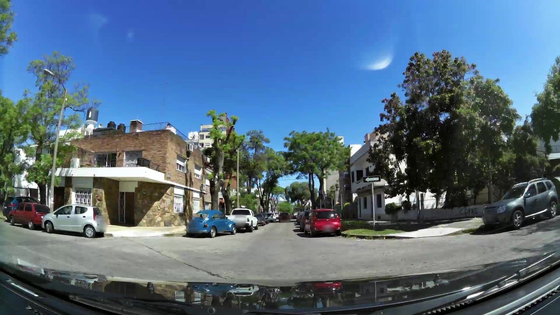 Street view near Rambla Hostel, Montevideo — © kaartcam (CC BY-SA · Mapillary)